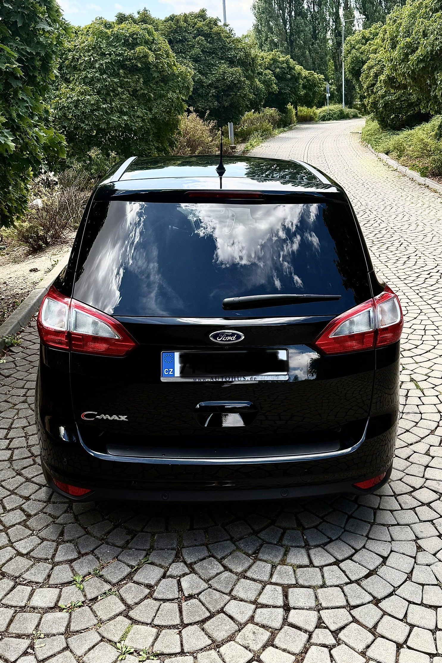 Ford Grand C-MAX, 1.5TCDI TITANIUM, AUT, 7-míst - fotka 3