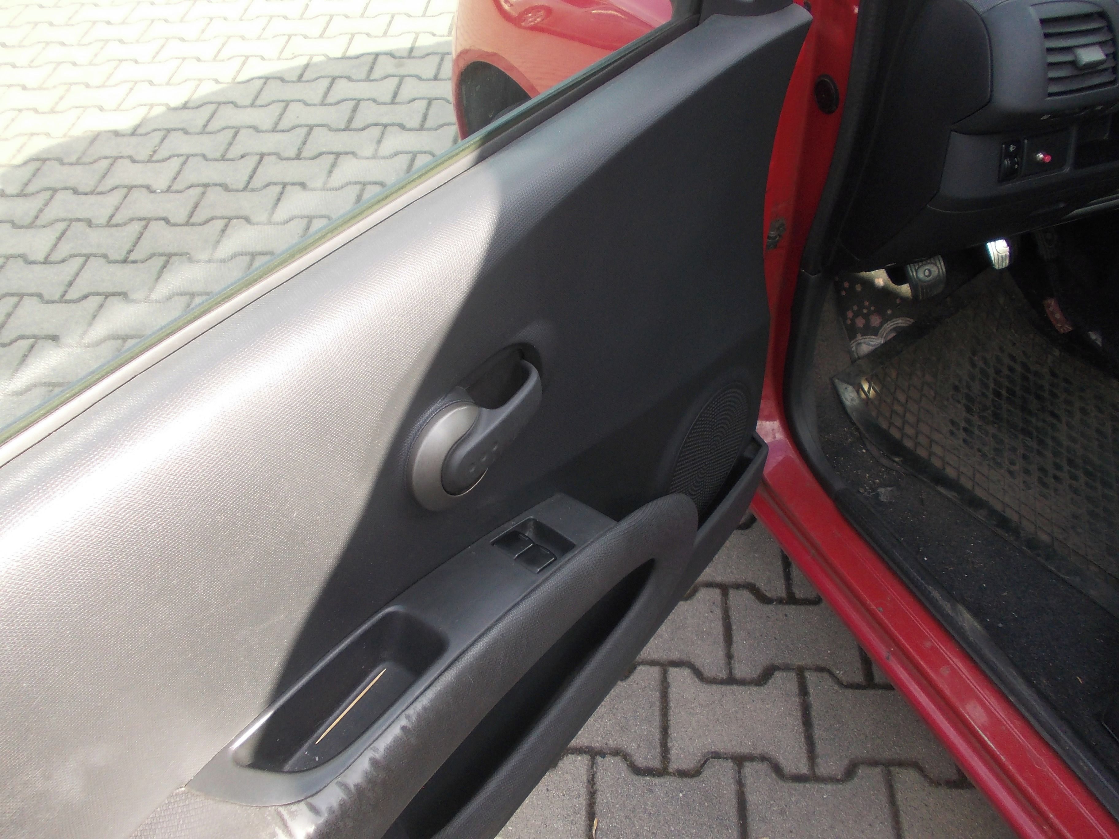 Nissan Micra, 1.2i 44 KW - fotka 5