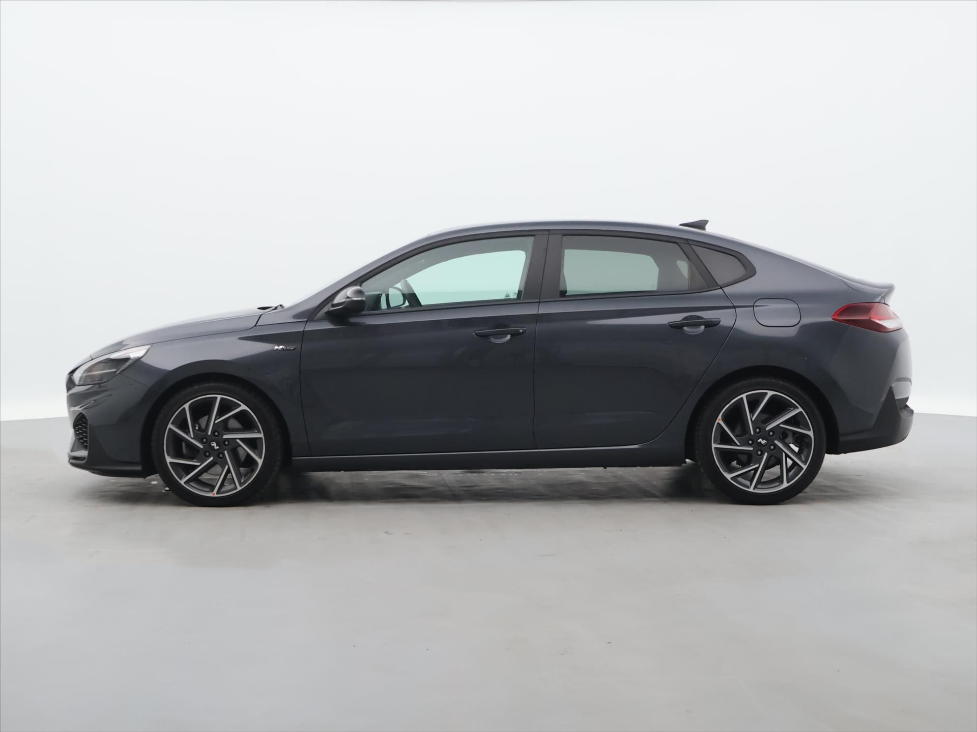 Hyundai i30, Fastback 1,5 T-GDI 117kW CZ DP - fotka 4