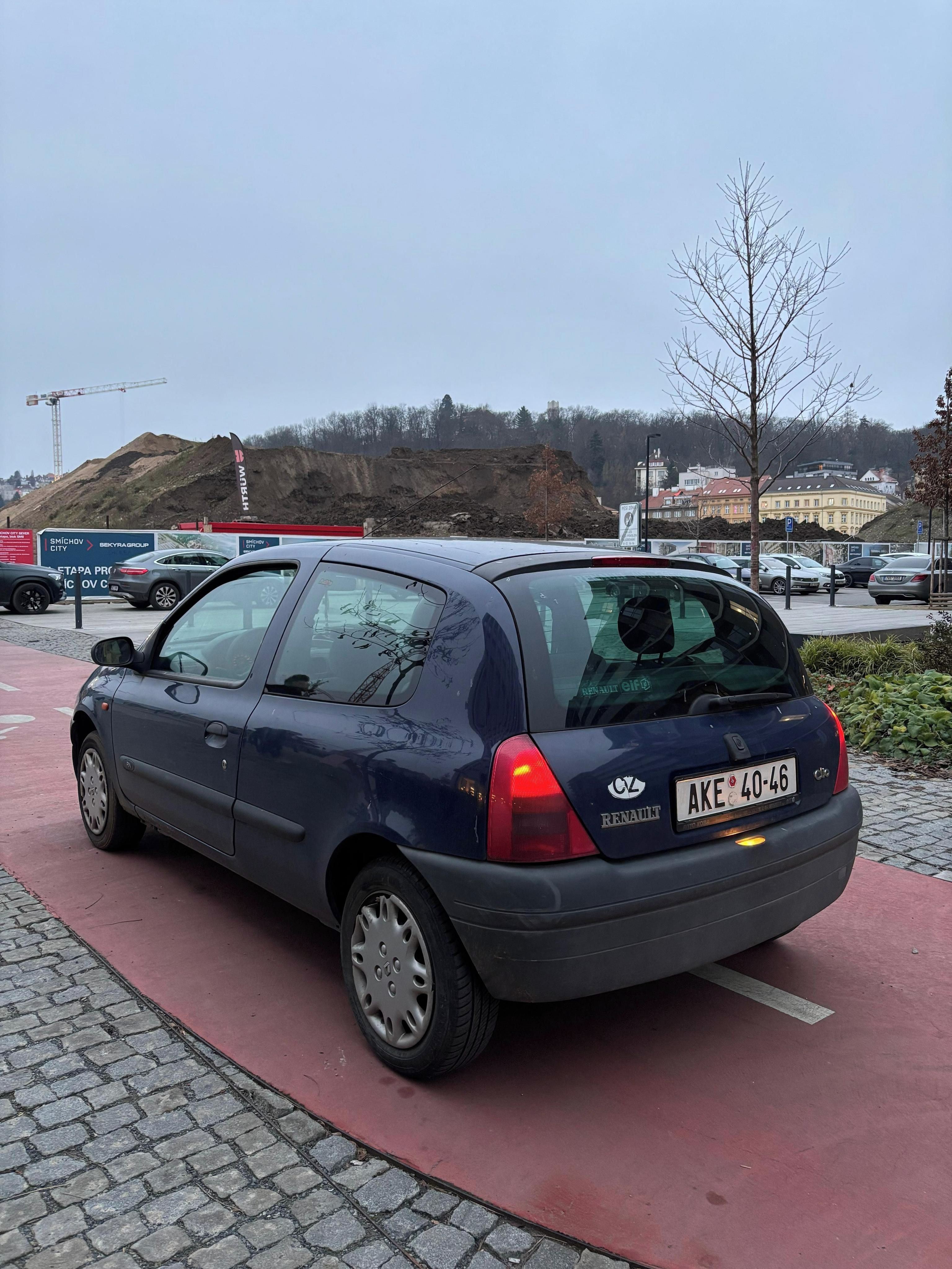 Renault Clio, 1,2i 43kW, benzin, spotřeba 6L - fotka 2