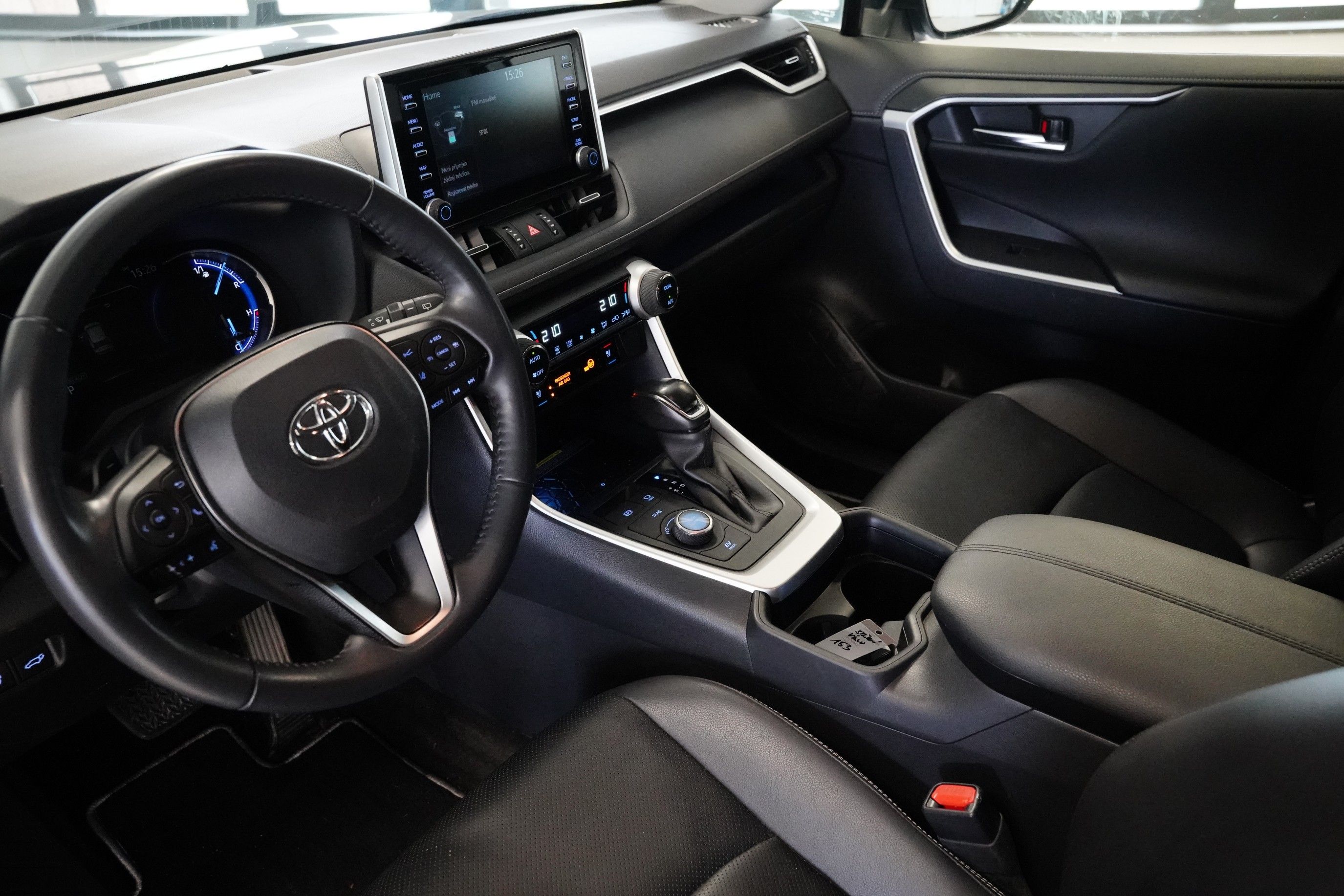 Toyota Rav4, 2.5 Hybrid e-CVT 4WD Executive - fotka 5