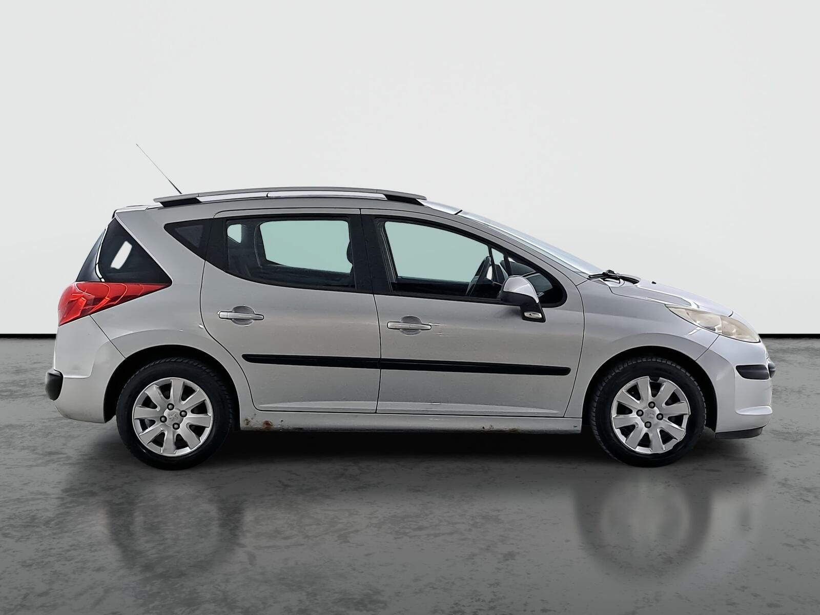 Peugeot 207, 1.4 VTi, Tažné, Xenony - fotka 6