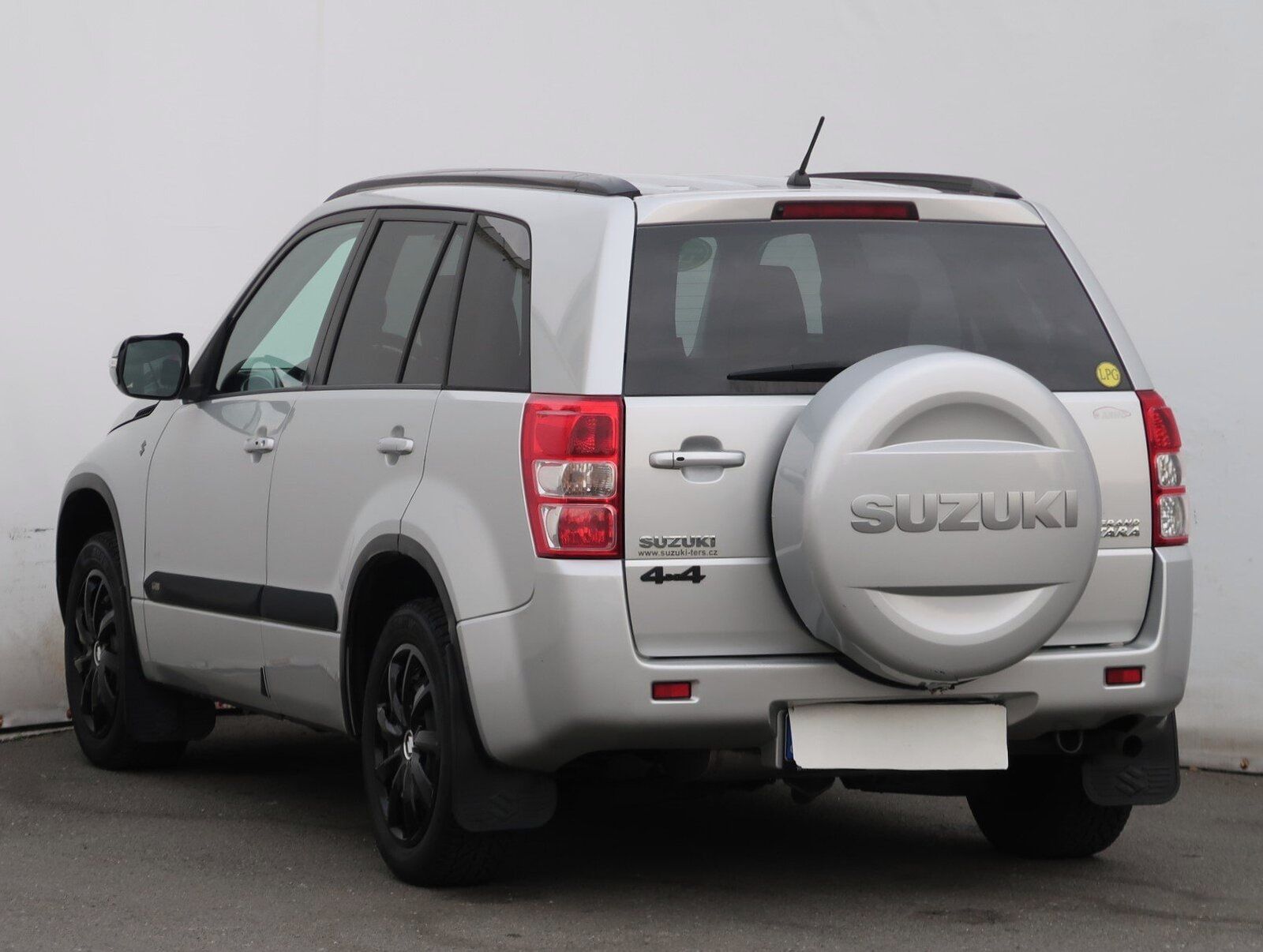 Suzuki Grand Vitara, 2.4 VVT, LPG, 4X4, Serv.kniha - fotka 4