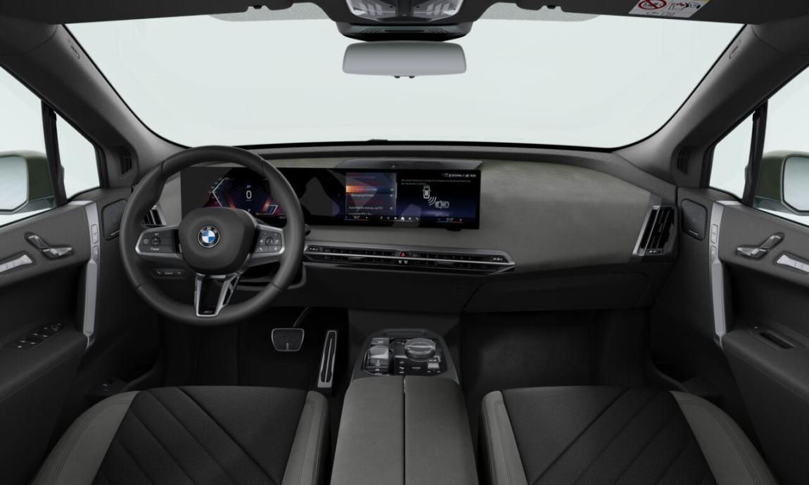 BMW iX, xDrive45 - fotka 3