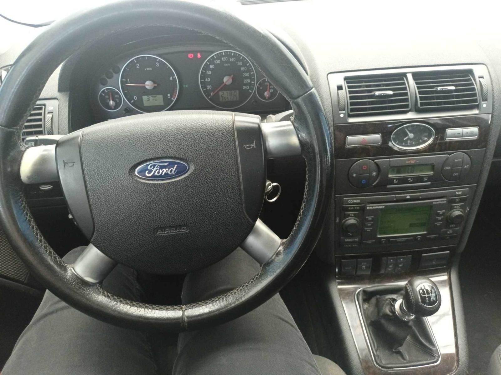 Ford Mondeo, 2.0 TDCi, Tažné, Klima - fotka 3