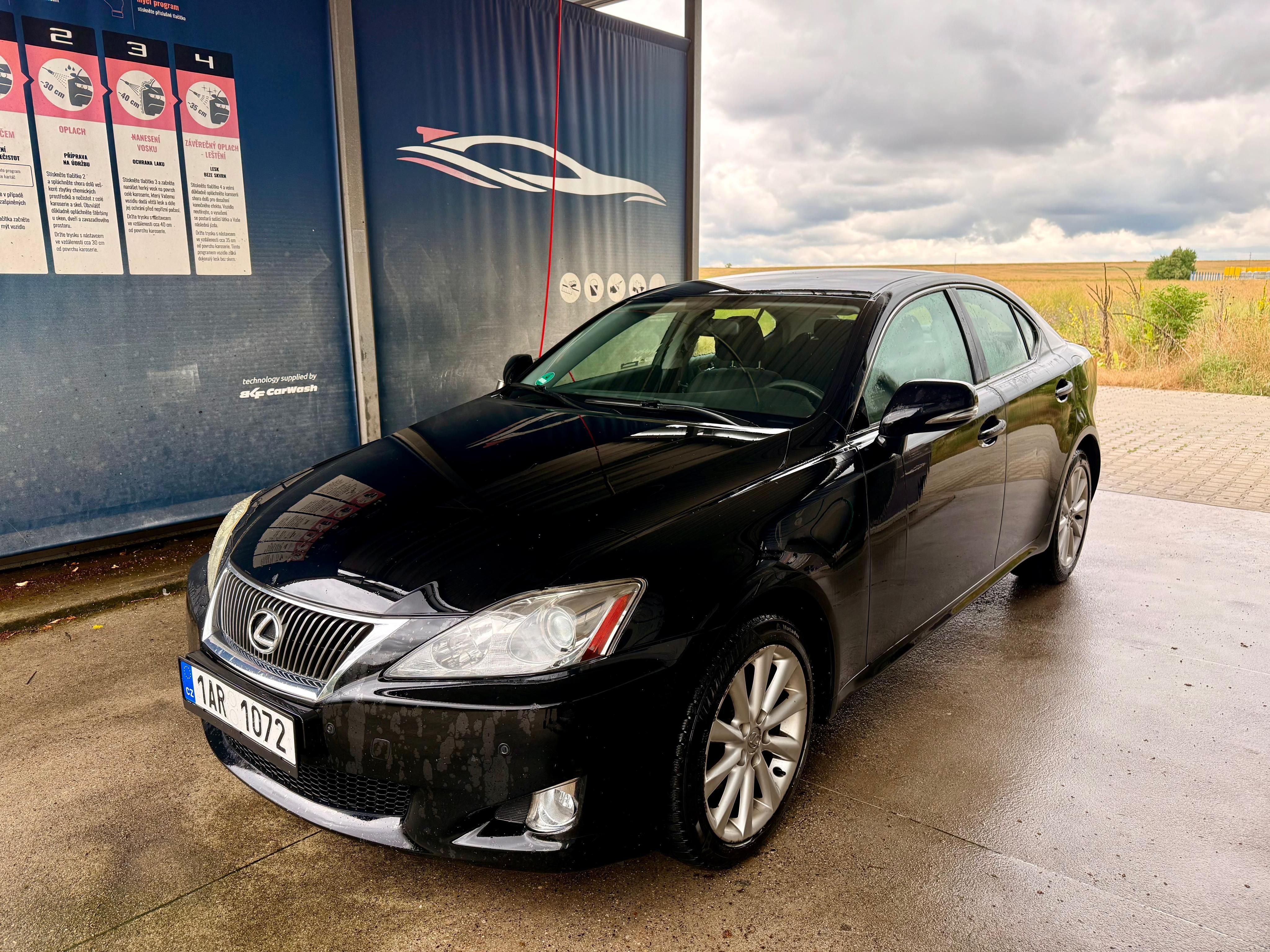 Lexus IS, Lexus IS 220D
