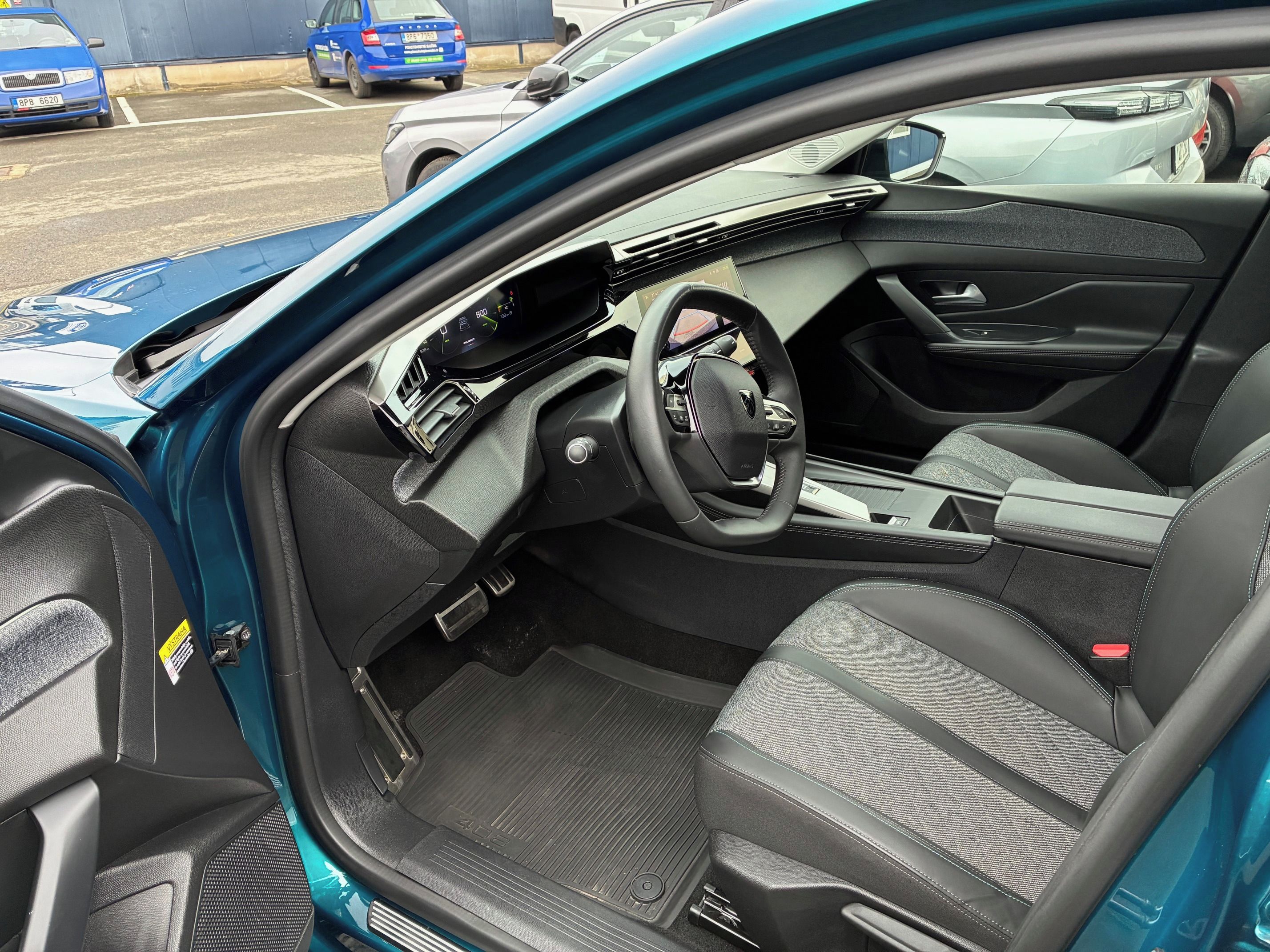 Peugeot 408, ALLURE PACK  PureTech130k  AUT - fotka 5