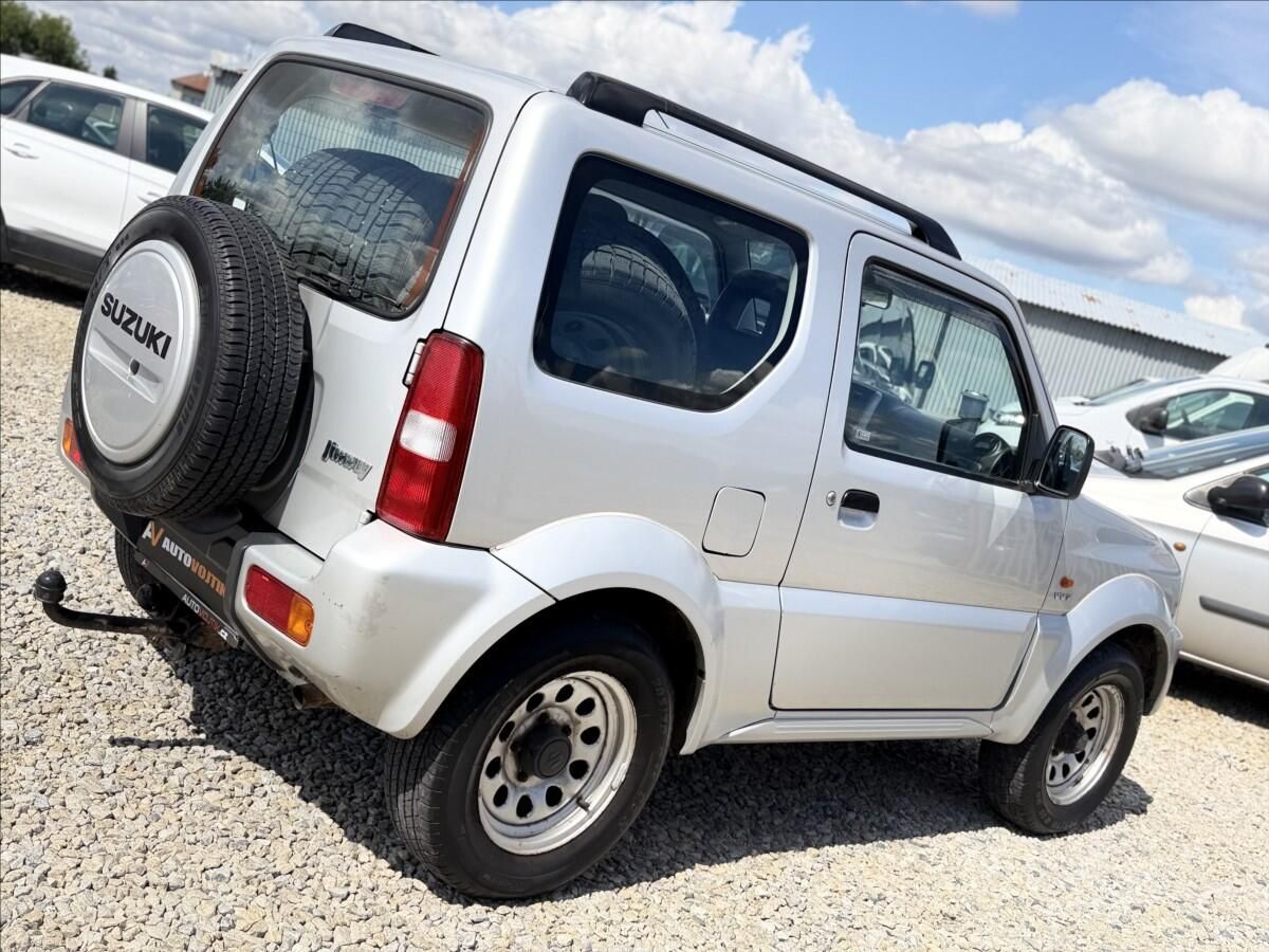 Suzuki Jimny, 1,3 VVT 4X4 TAŽNÉ +SADA KOL - fotka 5