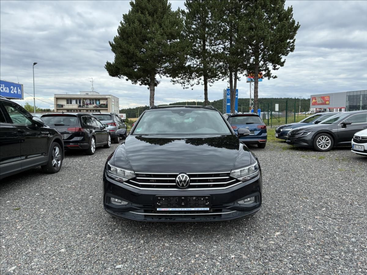 Volkswagen Passat, 2,0 PANORAMA,WEBASTO,TAŽNÉ - fotka 4