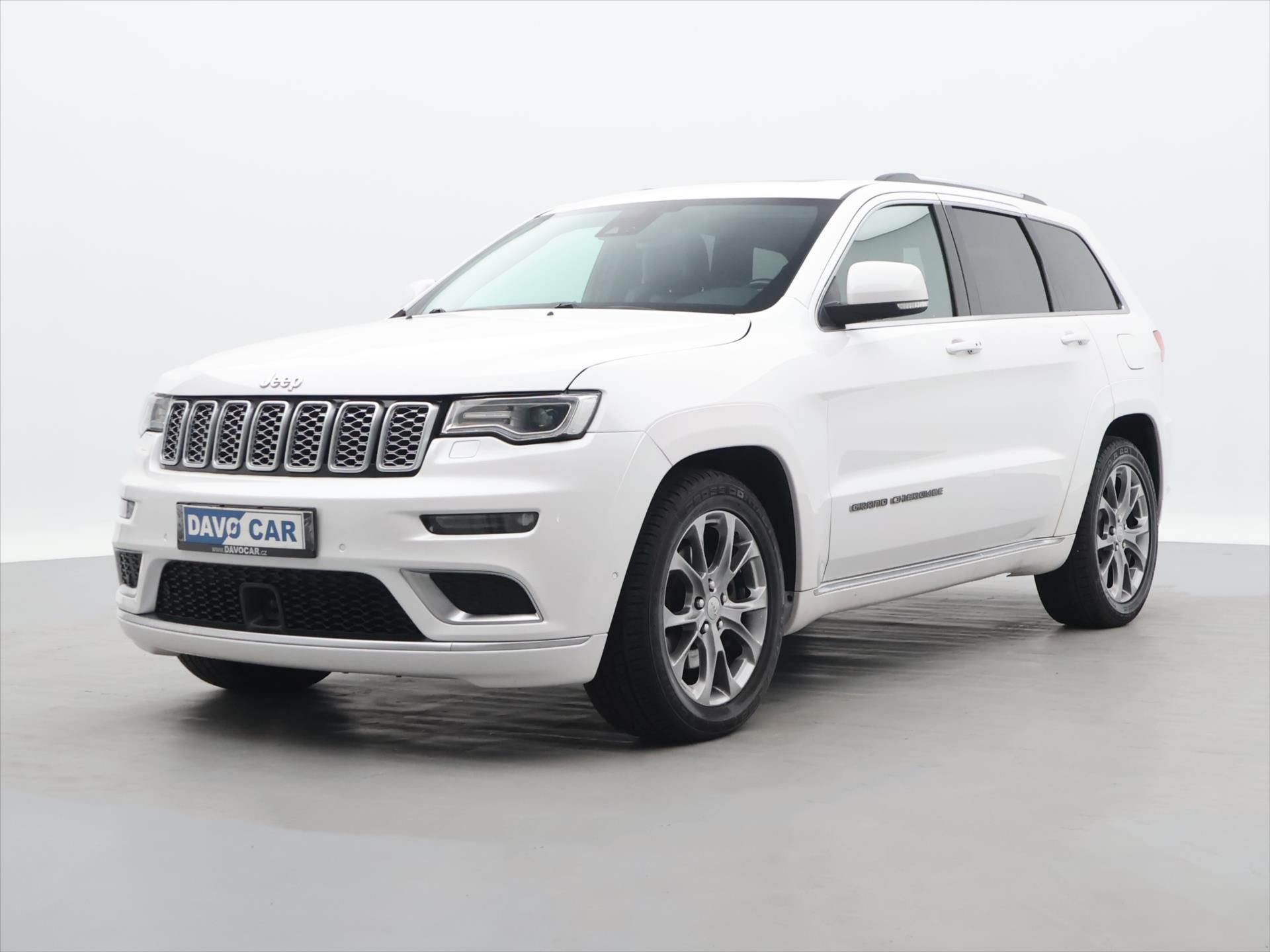 Jeep Grand Cherokee, 3,0 V6 184kW Summit 4WD PANO - fotka 3