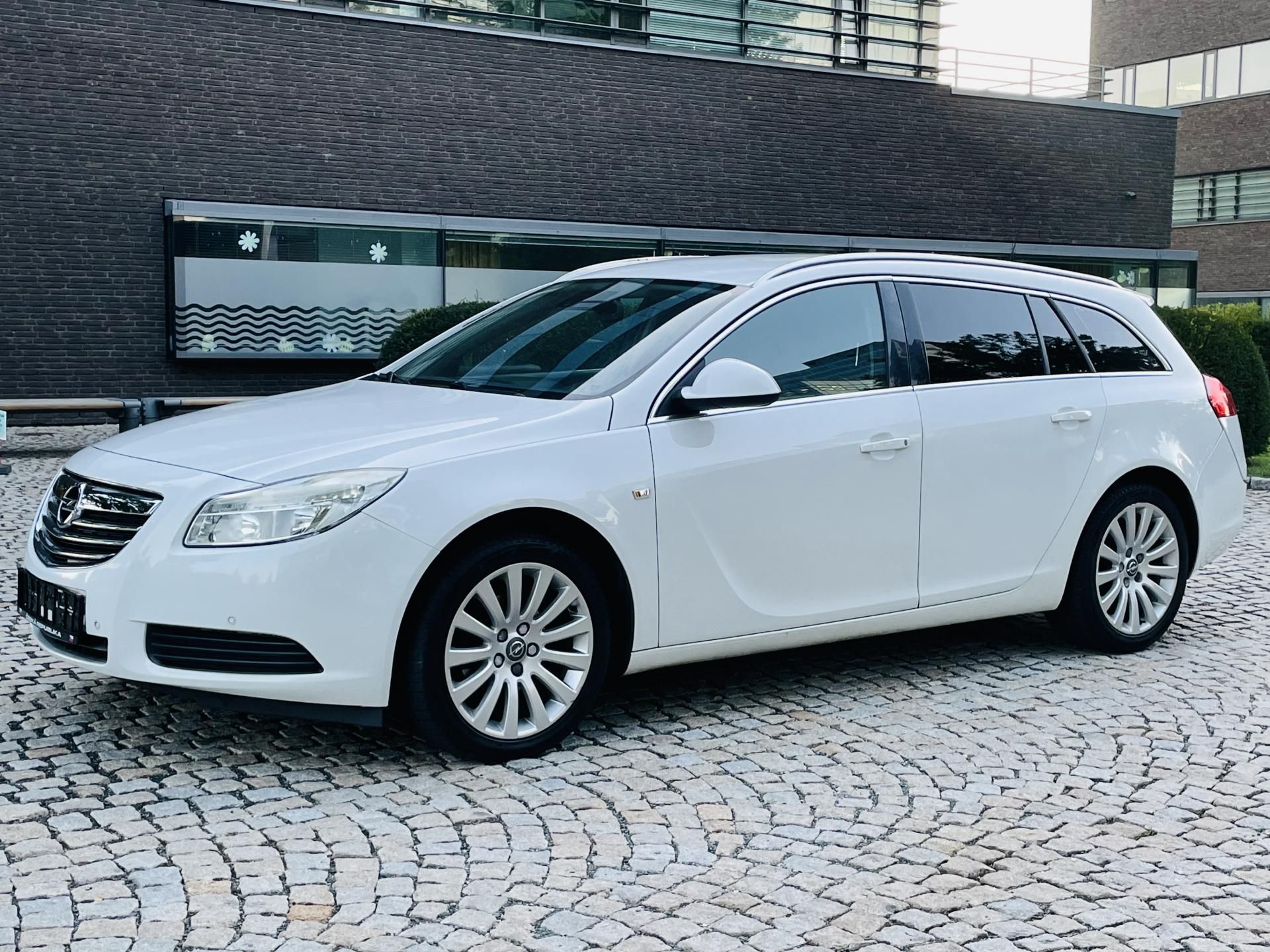 Opel Insignia, 2.0CDTi MANUÁL TAŽNÉ SENZORY - fotka 5