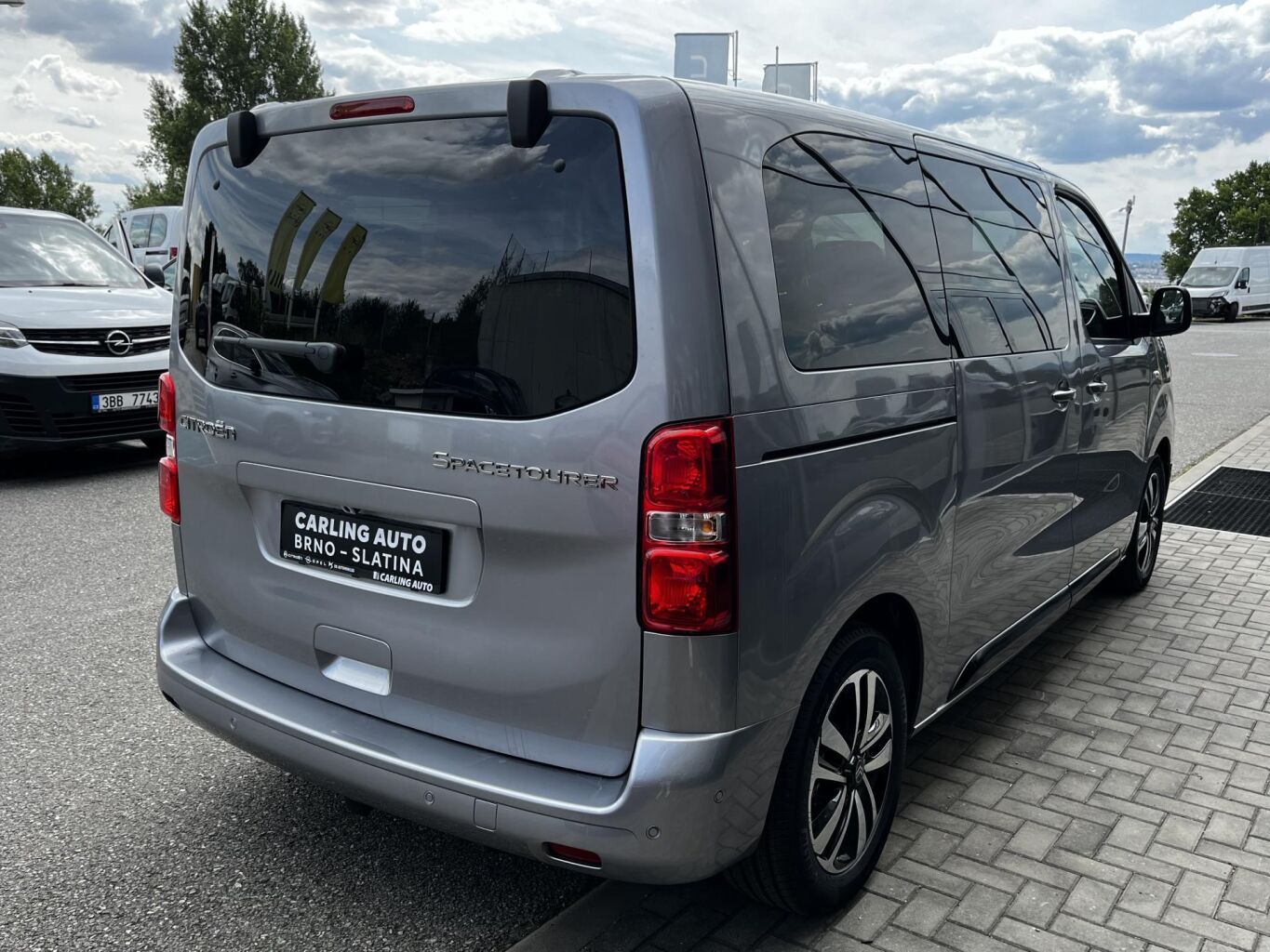 Citroën SpaceTourer, SHINE L2 2.2 BlueHDi 180 S&S E - fotka 4