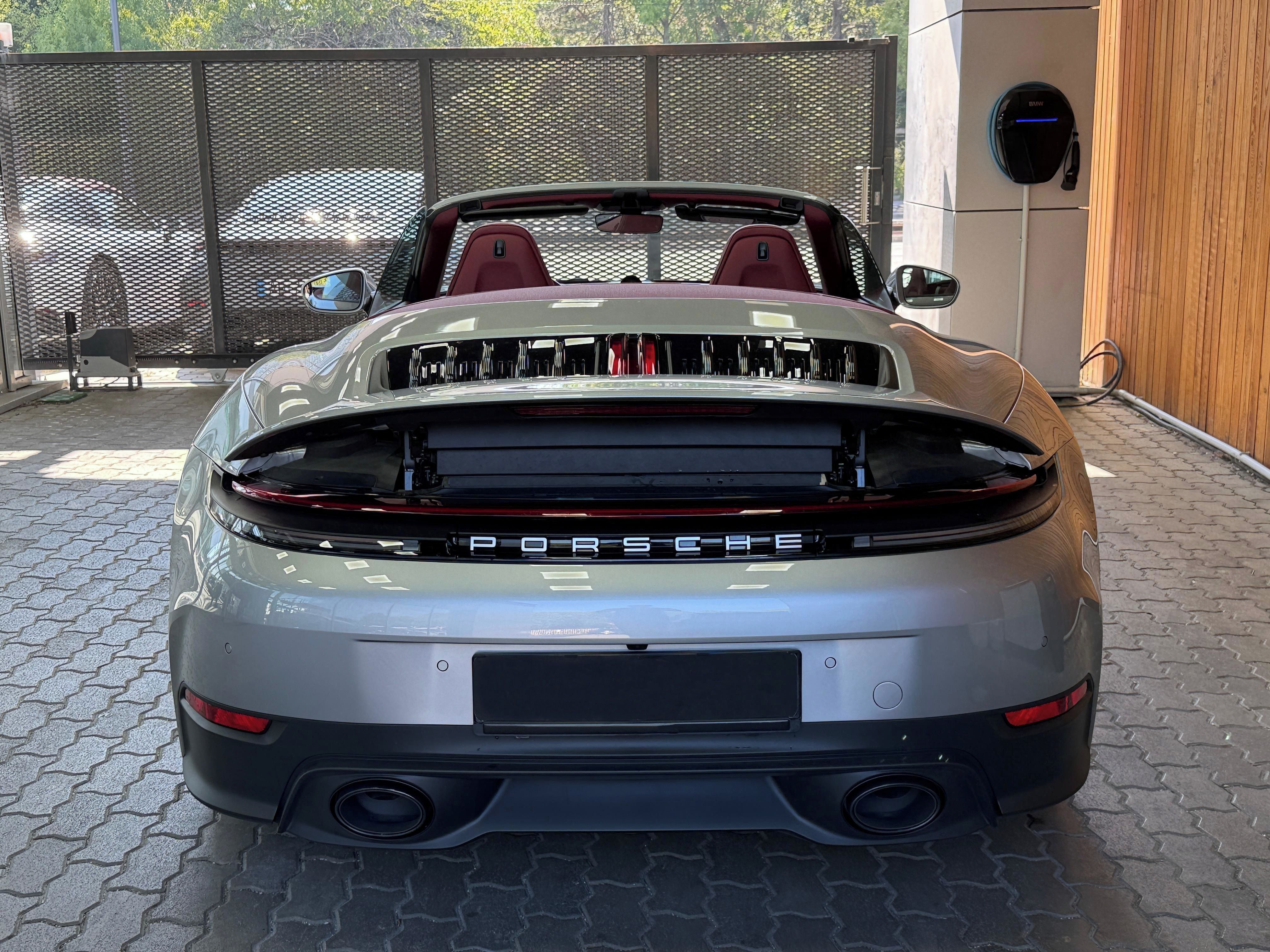 Porsche 911, Carrera S cabrio - fotka 5