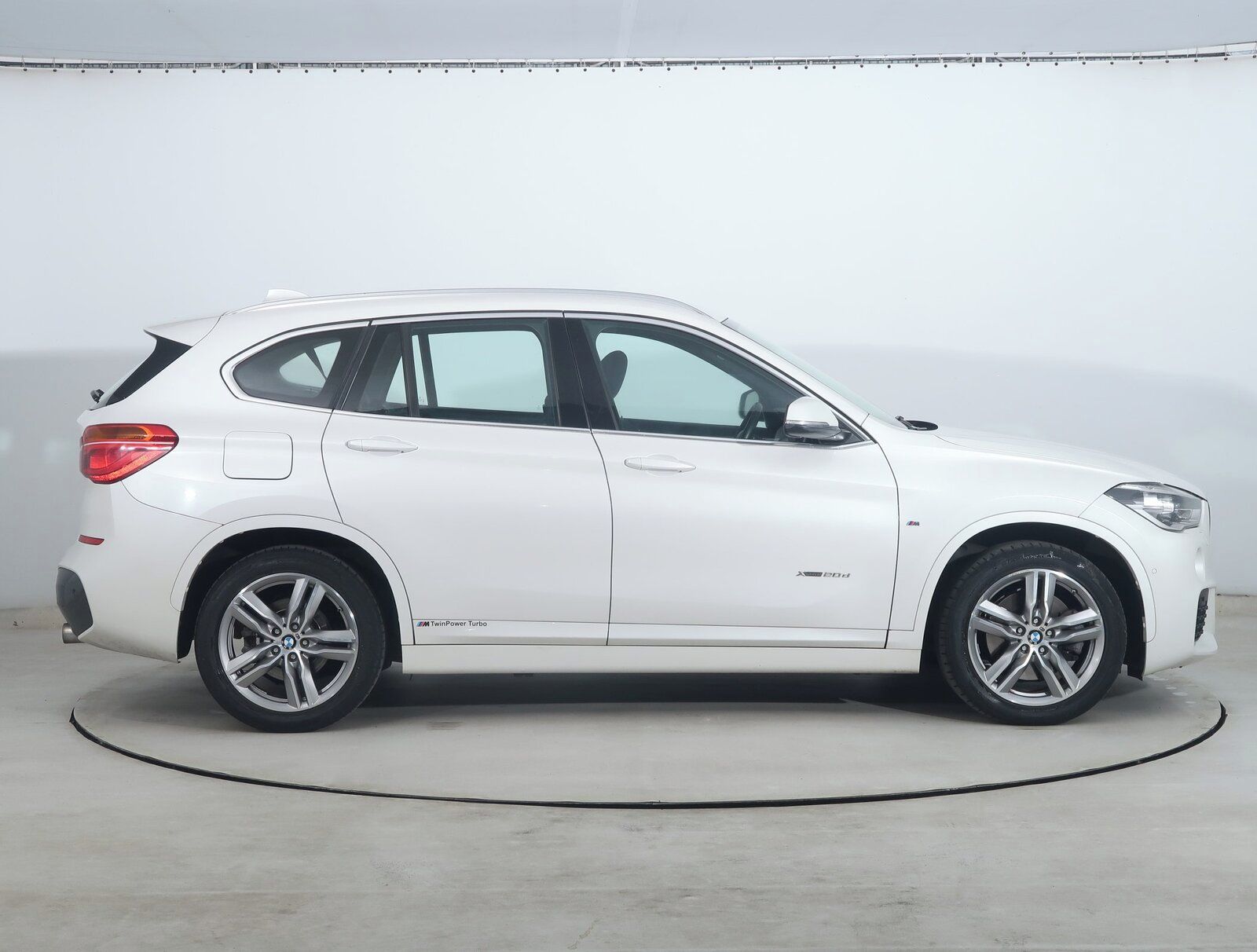 BMW X1, xDrive20d, M Sport, 4X4 - fotka 6