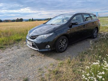 Toyota Auris TS HYBRID