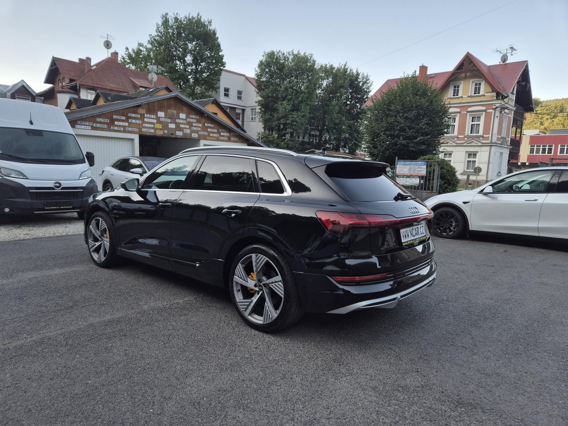 Audi e-tron, 55 QUATTRO 300kw S LINE SOH97% - fotka 4