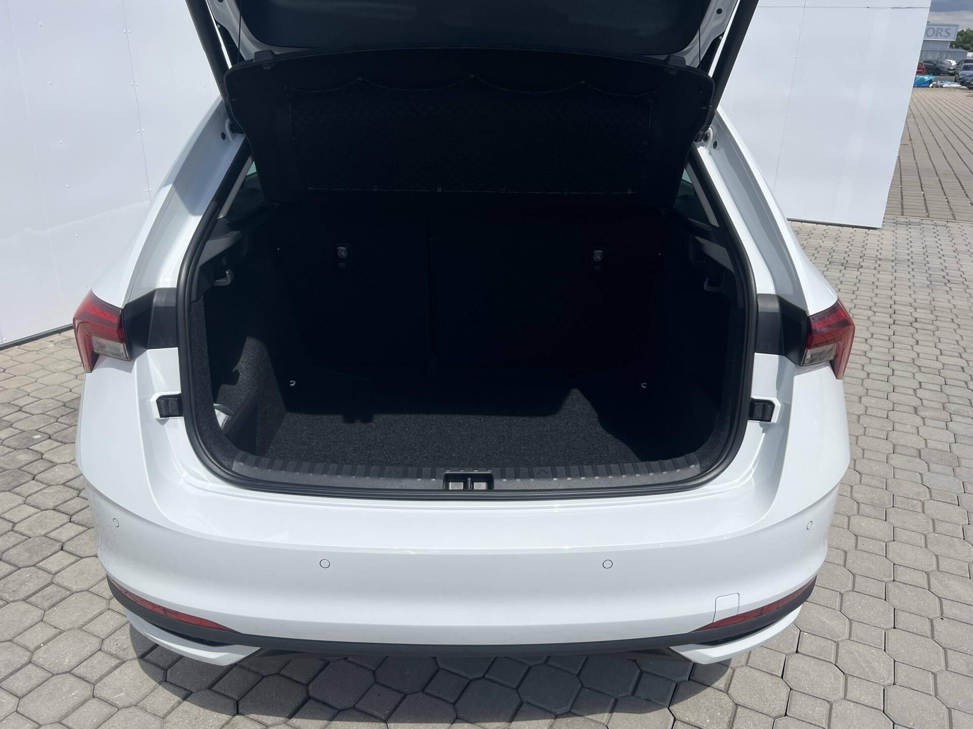 Škoda Scala, 130 let Premium 6MP 1,0TSI - fotka 6