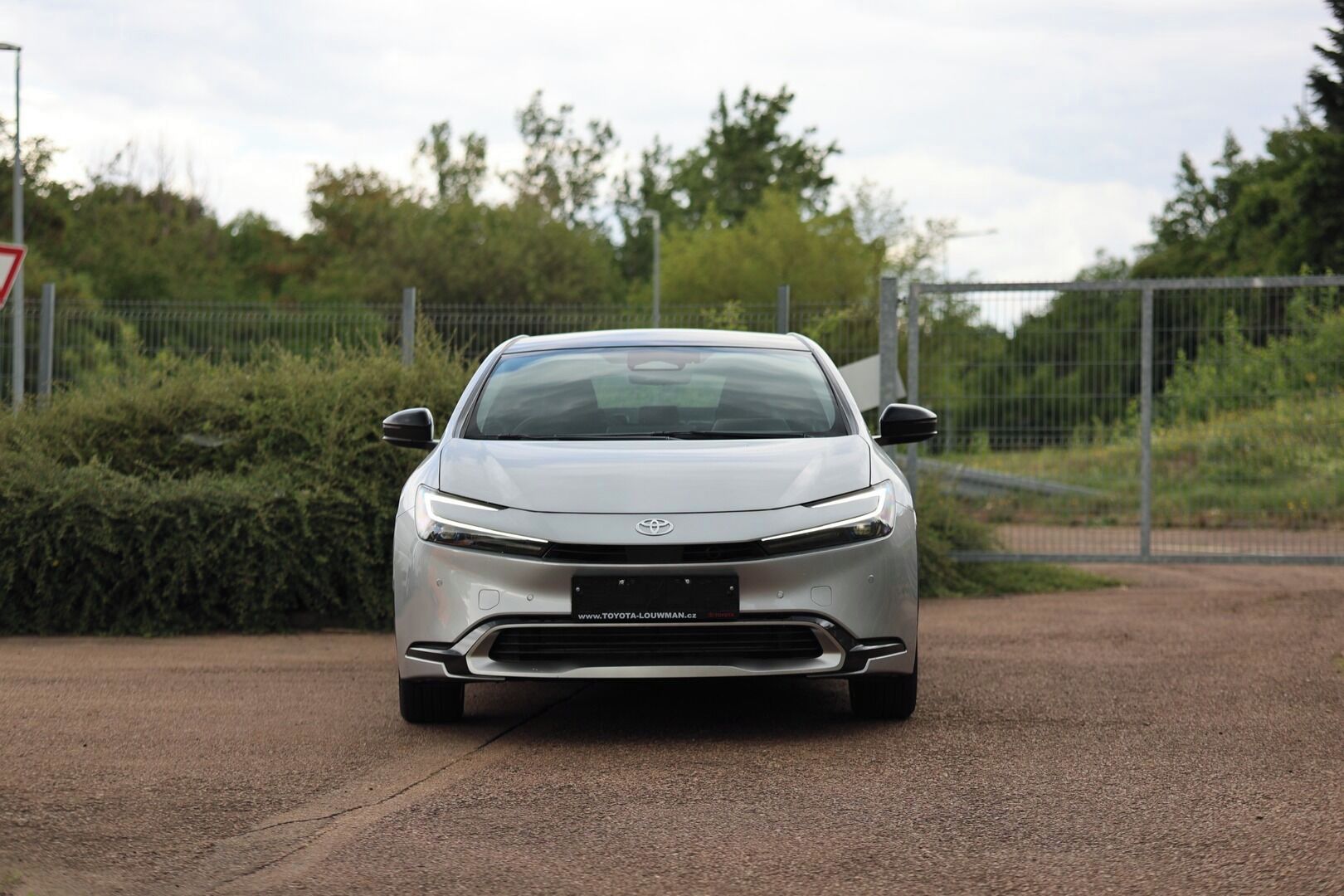 Toyota Prius, PHEV Prestige dodání září - fotka 2