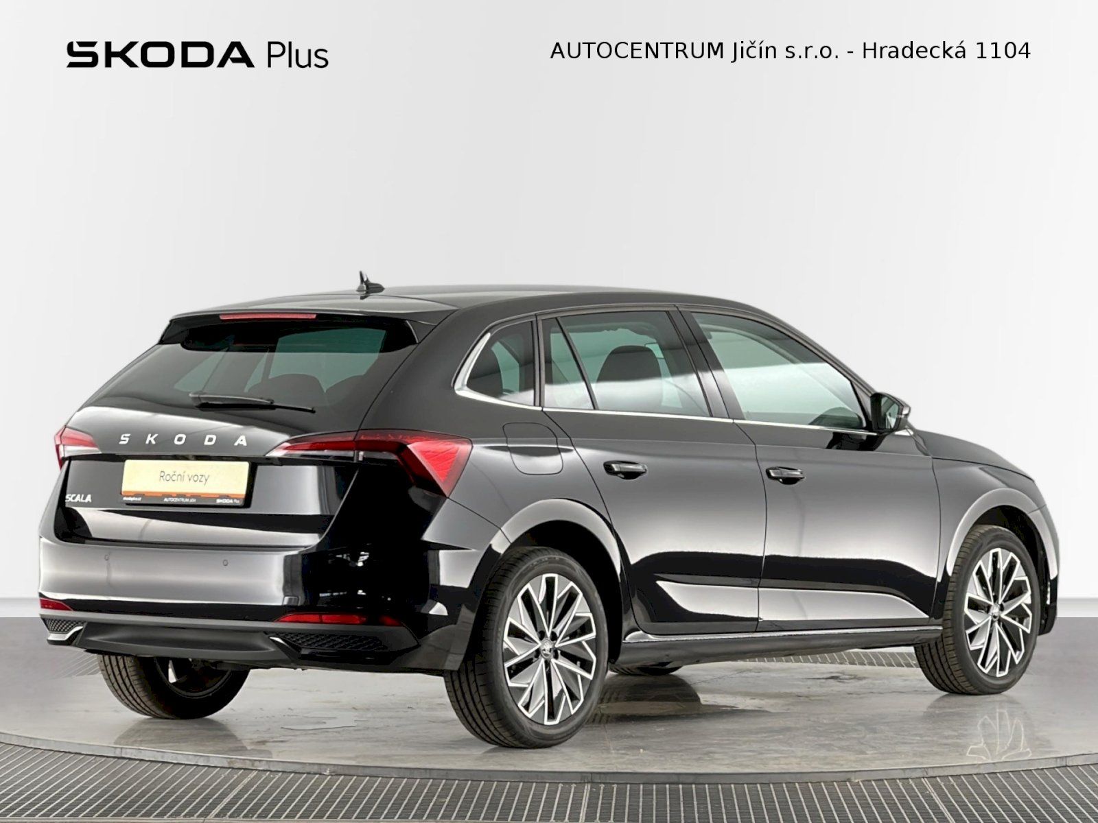Škoda Scala, 1.0TSI 85kW Top Selection - fotka 2