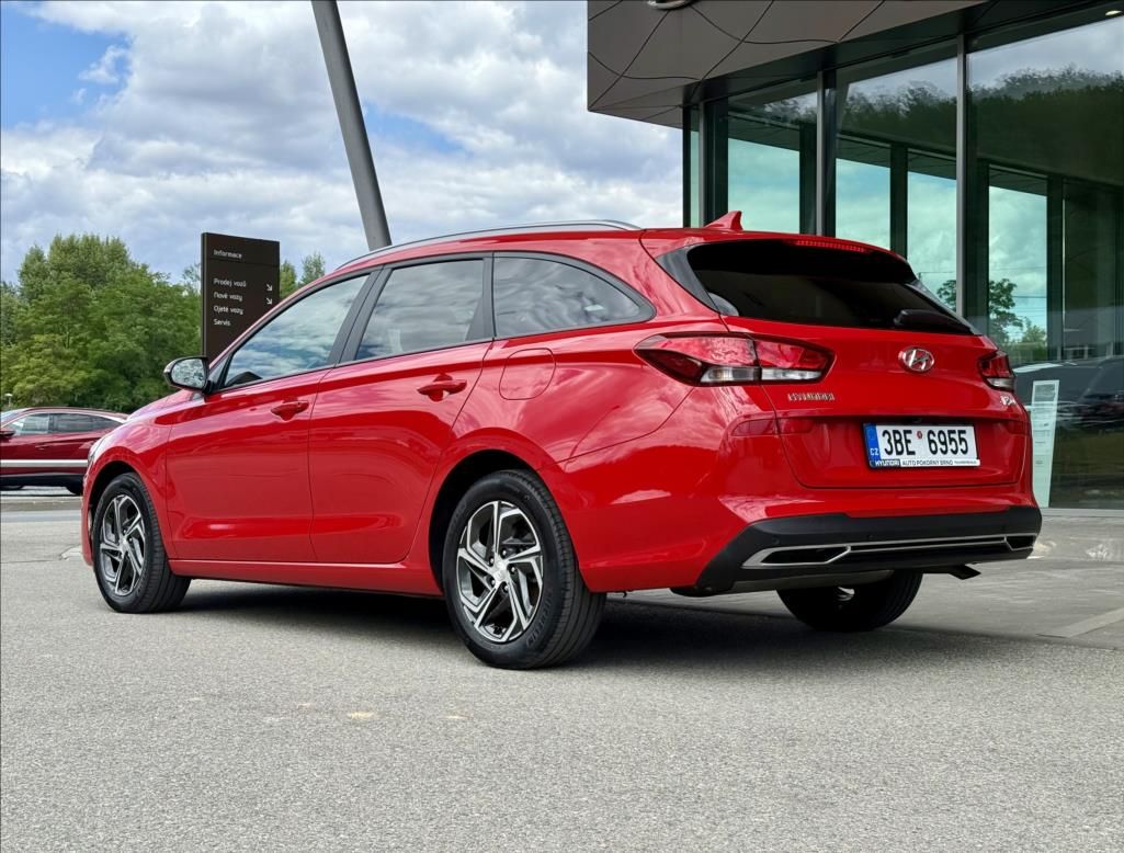 Hyundai i30, 1,0 T-GDI  WG Comfort Climate - fotka 2
