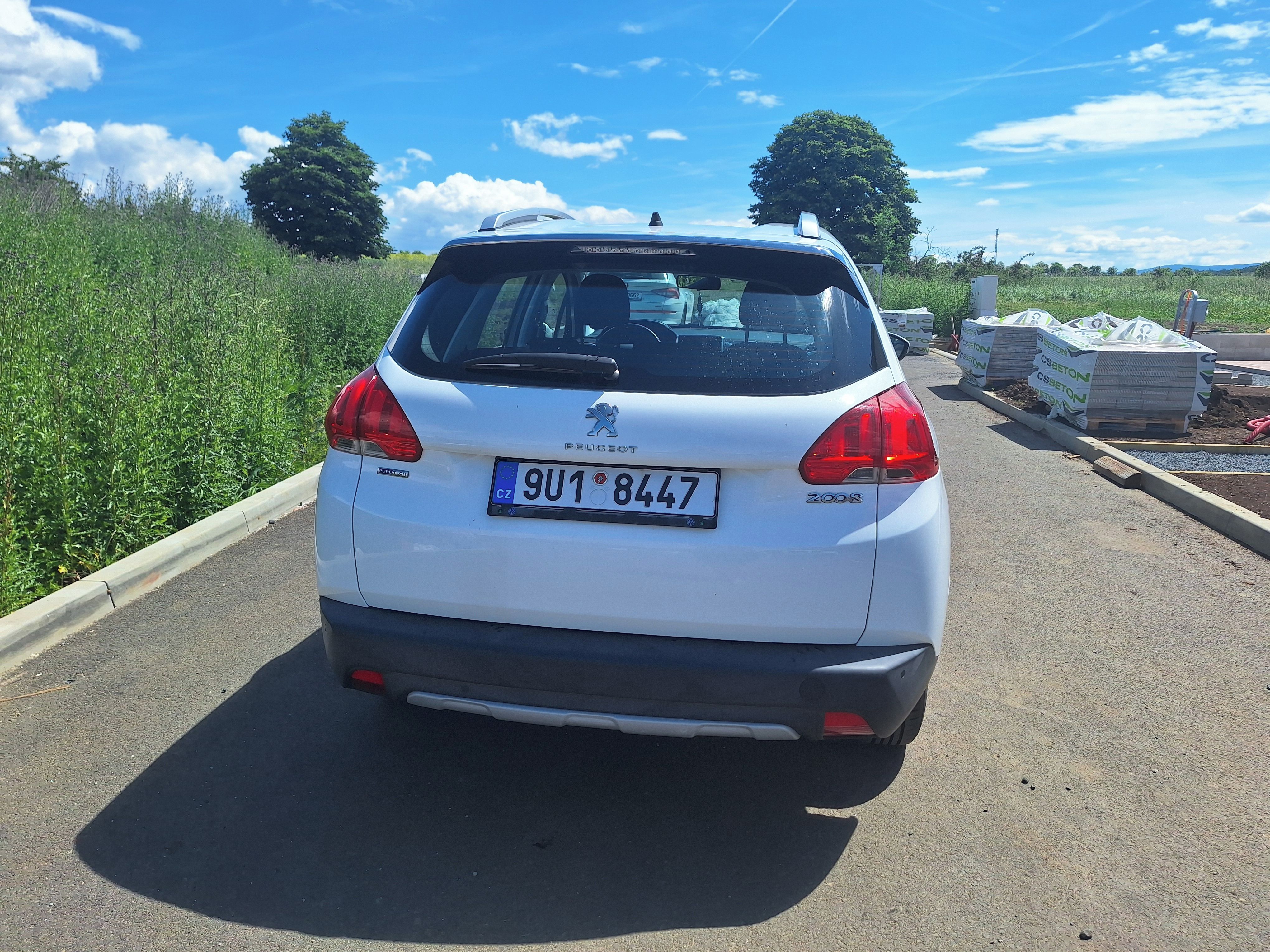 Peugeot 2008, Peugeot 2008 1,2 Puretech - fotka 4