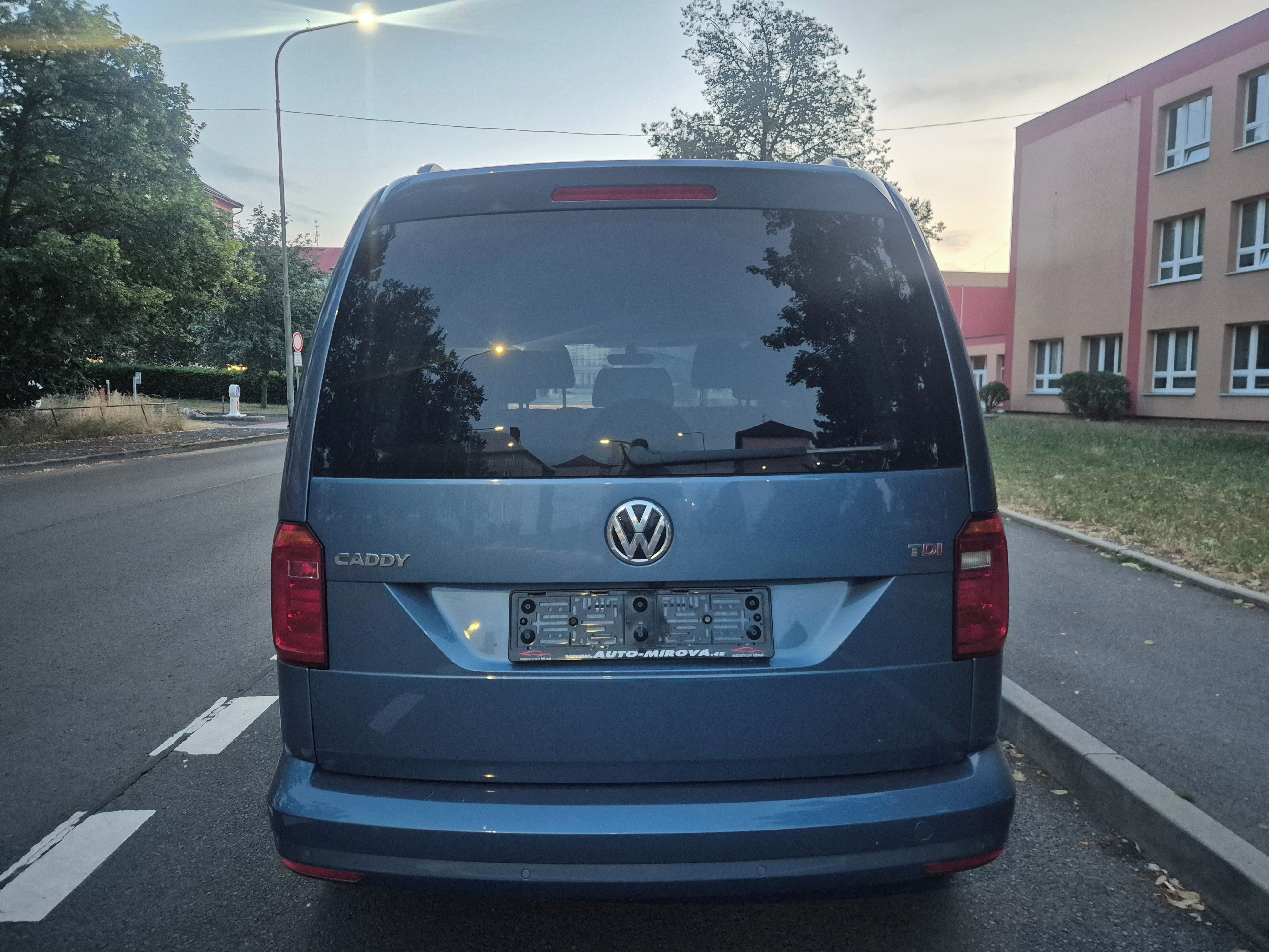 Volkswagen Caddy, 2.0 TDI 110kw BEACH - fotka 5