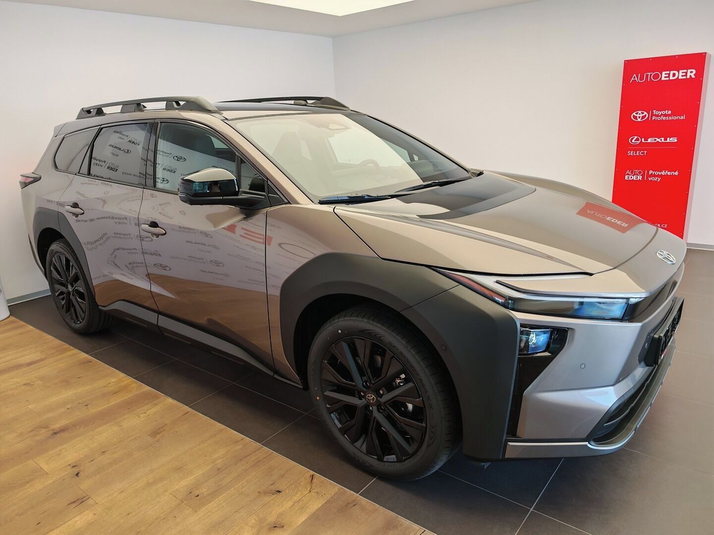 Toyota bZ4X, Touring EL 4x4 Executive - fotka 3