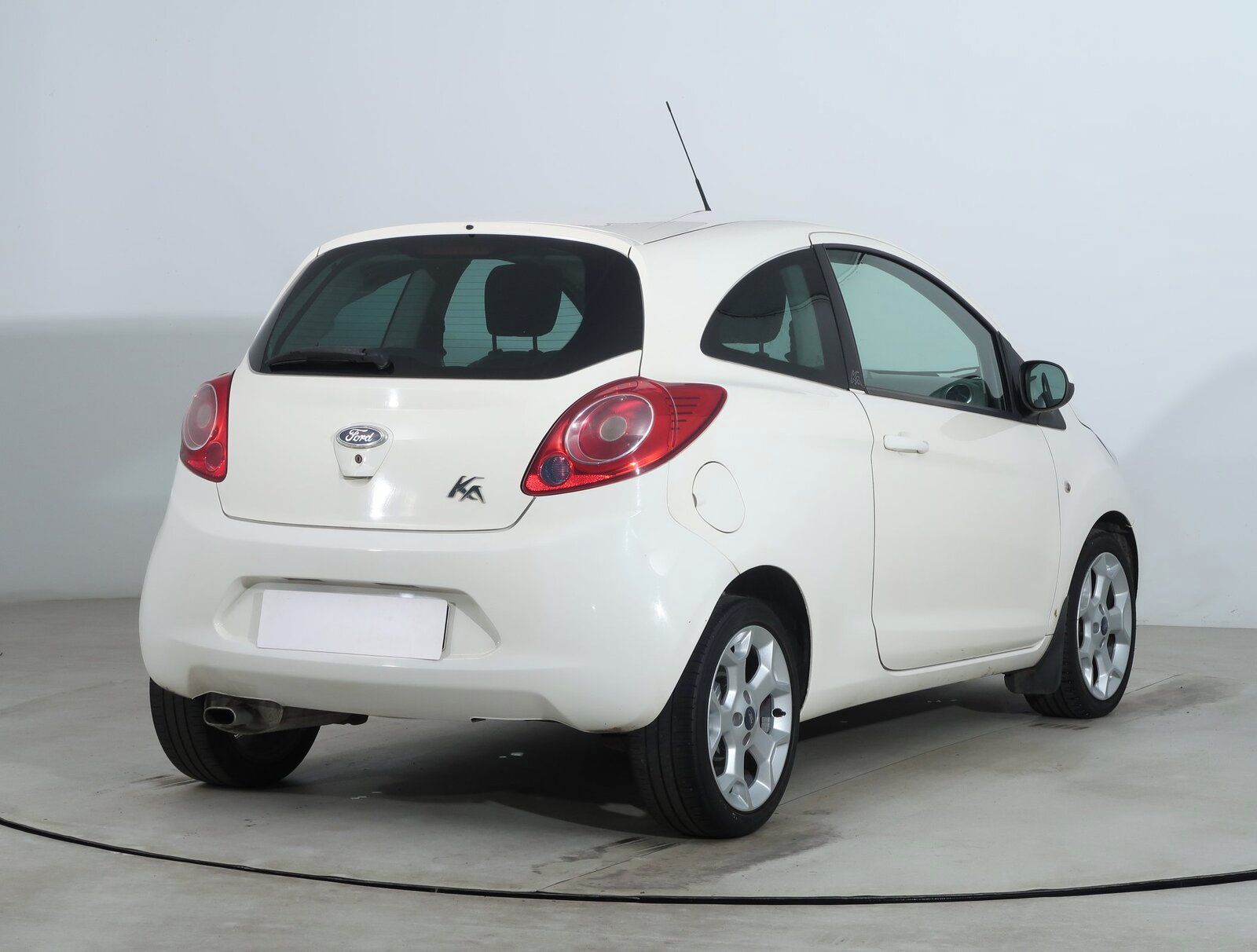 Ford Ka, 1.3 i, po STK - fotka 5