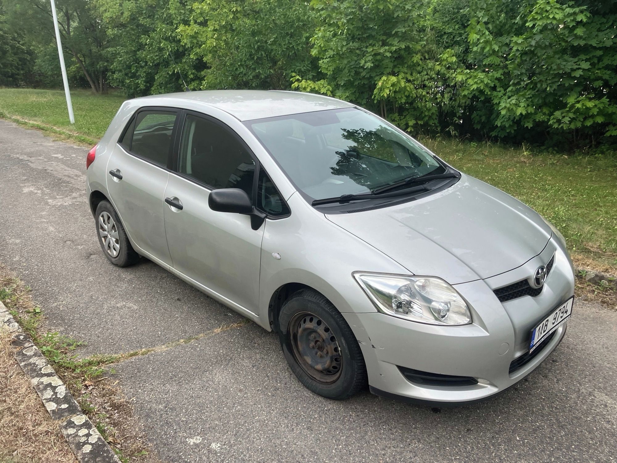 Toyota Auris, v dobrém stavu - fotka 4