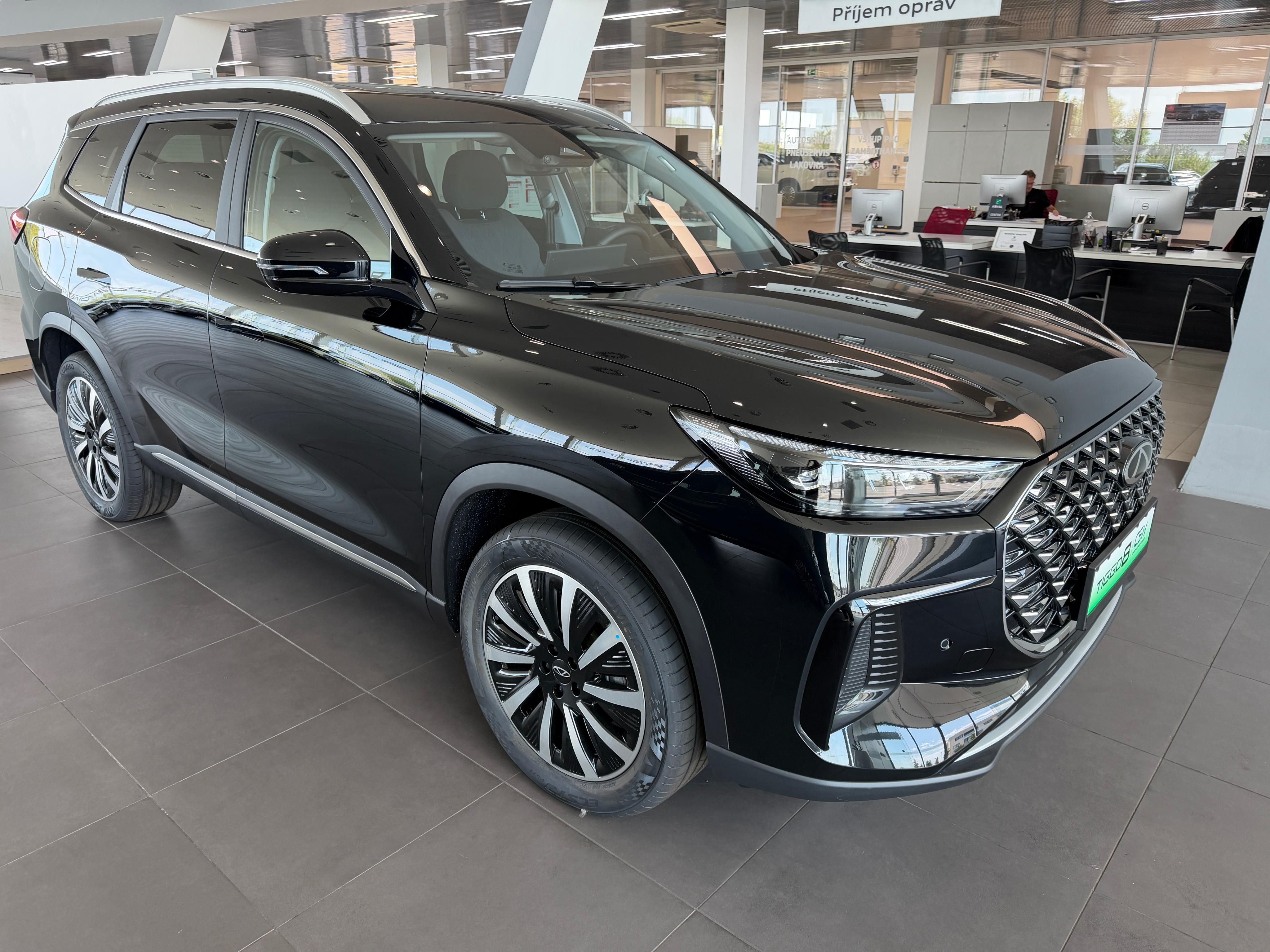 Chery Tiggo 8 PHEV, 3 x servis + letní balíček !