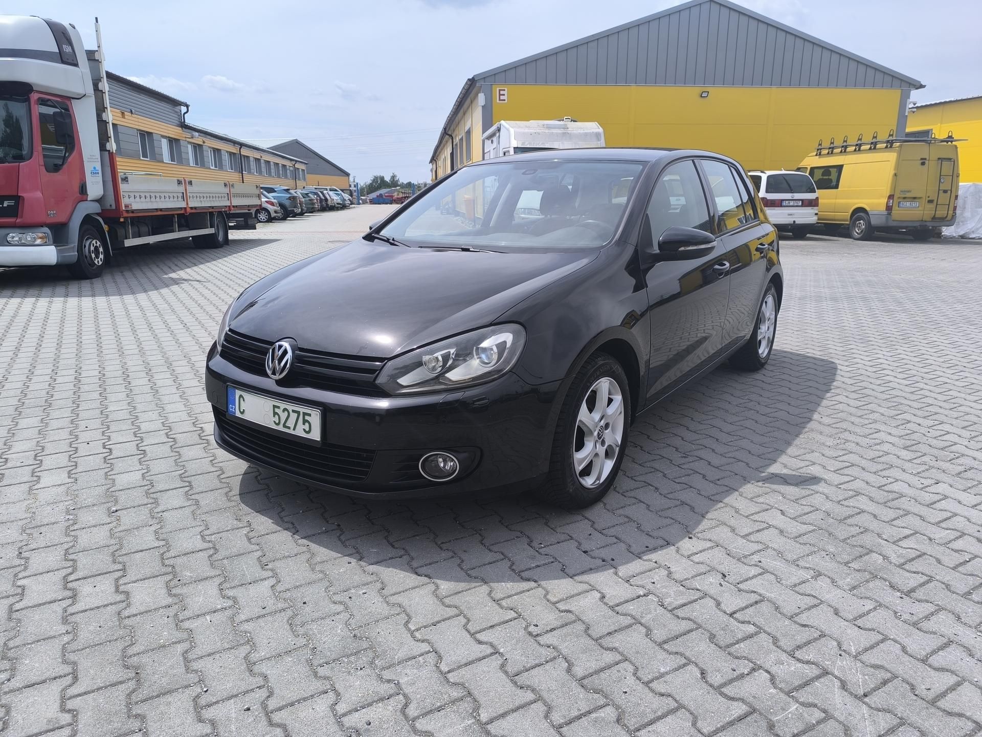 Volkswagen Golf, 2.0 TDi 4x4 ČR,DOLOŽENÉ KM - fotka 3