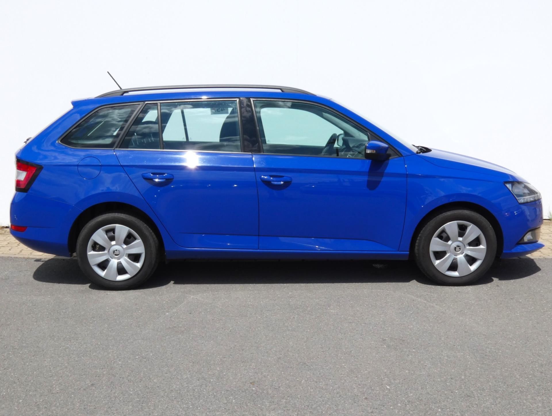 Škoda Fabia, III Combi Active 1.0 MPI /55kW - fotka 6