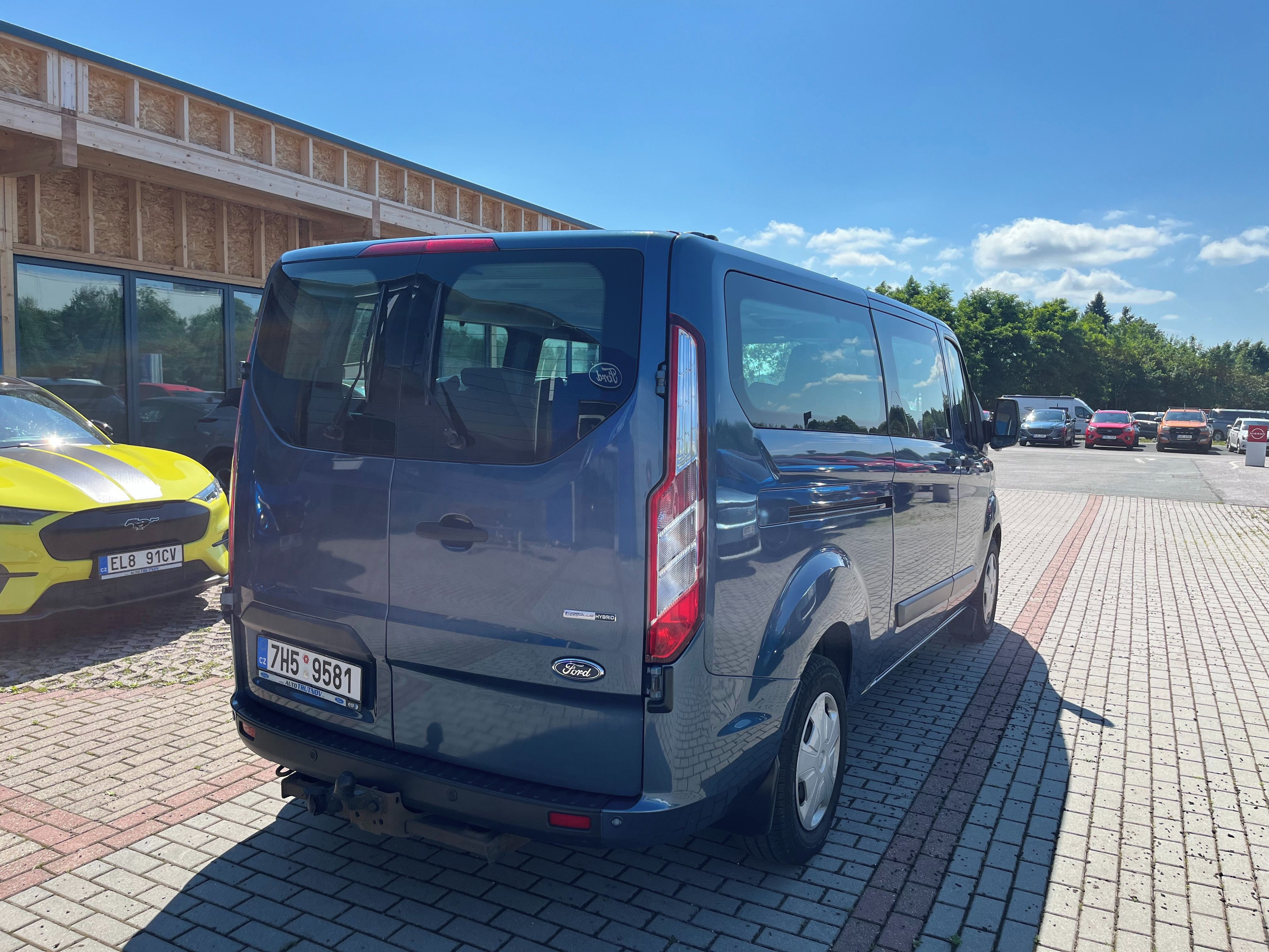 Ford Transit Custom, 2.0 EcoBlue Kombi 320 L2 Trend - fotka 5