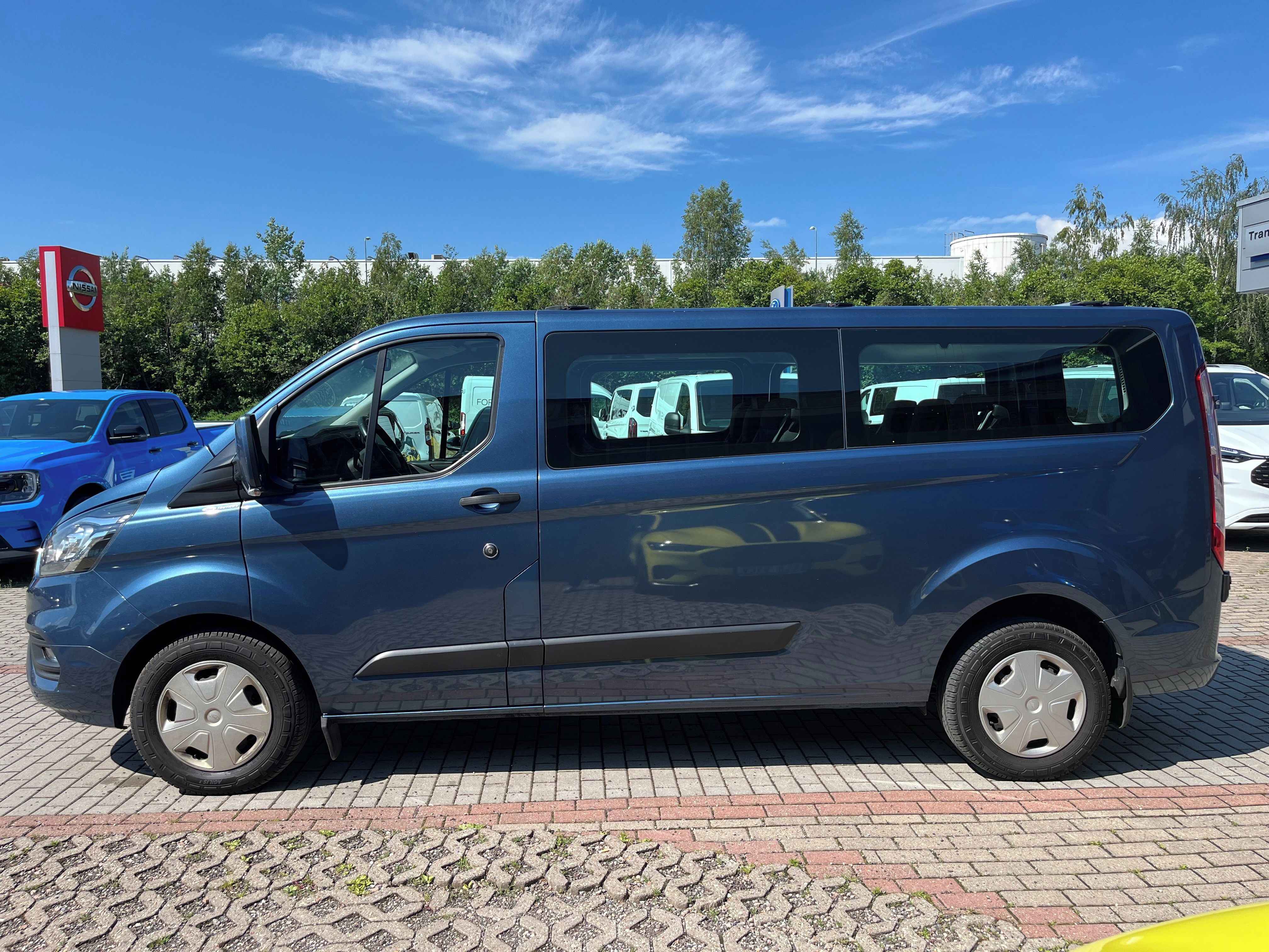 Ford Transit Custom, 2.0 EcoBlue Kombi 320 L2 Trend - fotka 2