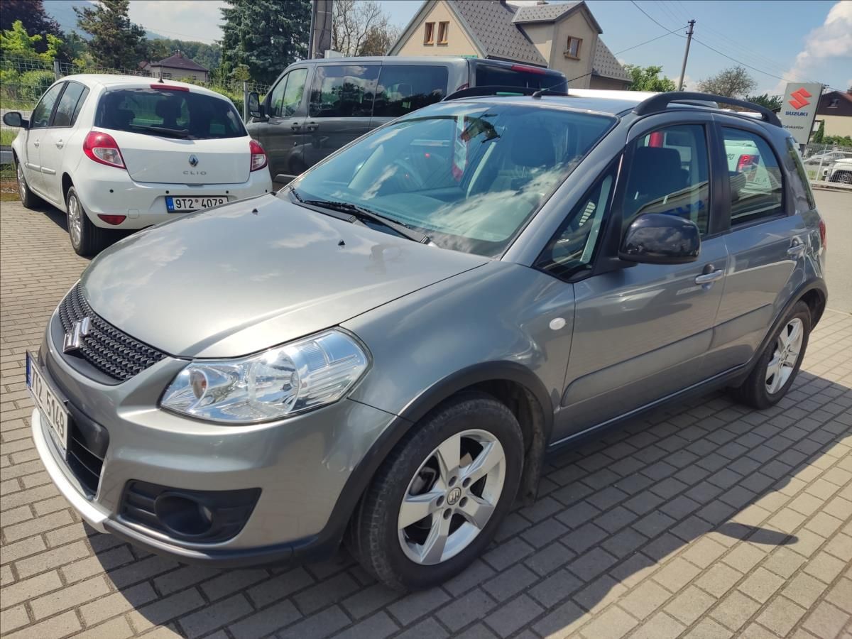 Suzuki SX4, 1,6 VVt 4x2 - fotka 2