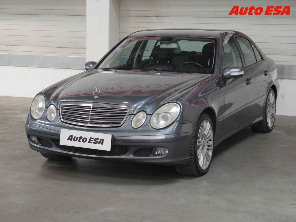 Mercedes-Benz Třídy E, 3.0 Cdi - fotka 3