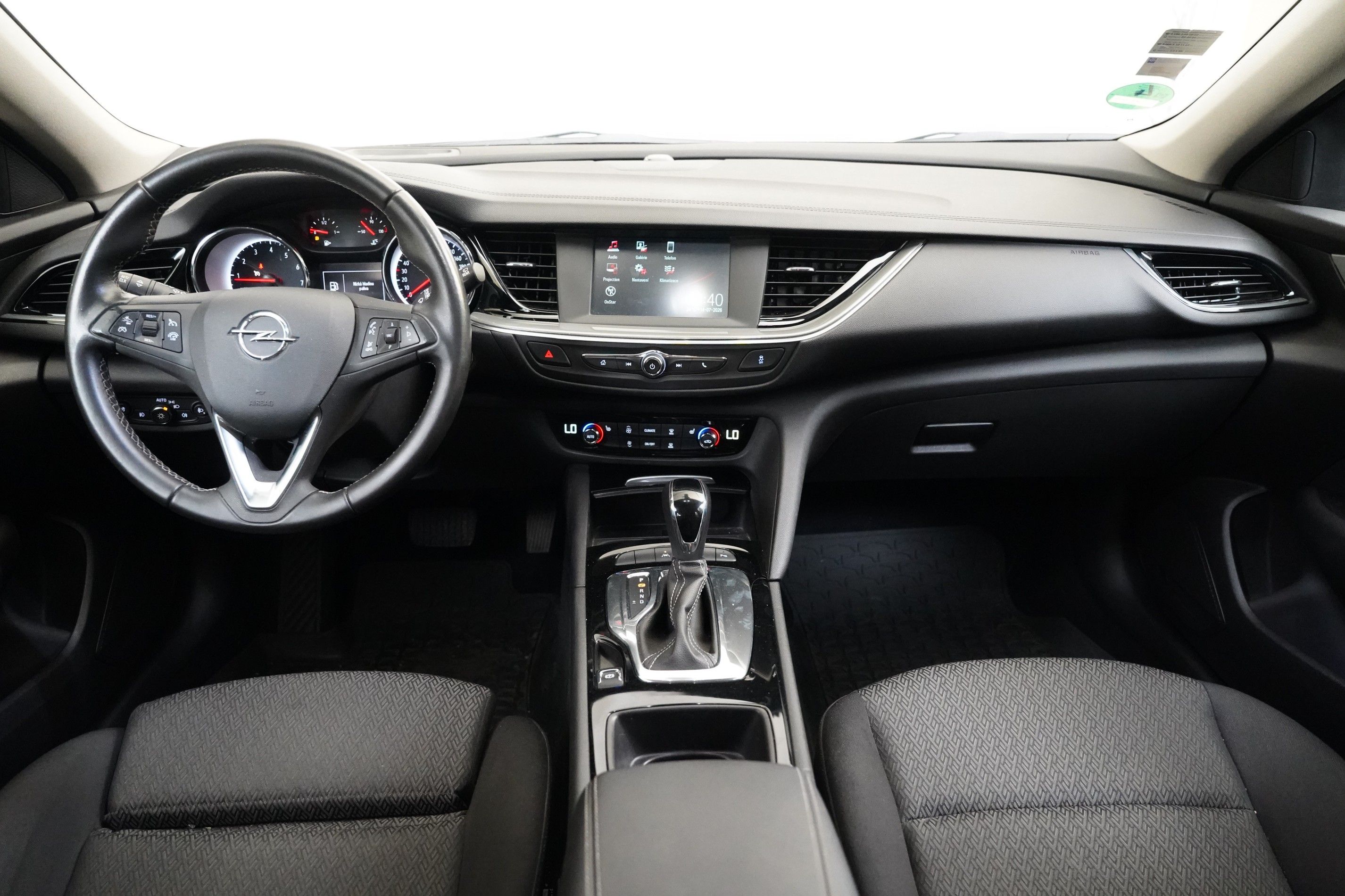 Opel Insignia, 1.5 Turbo 121 kW Automatik - fotka 5