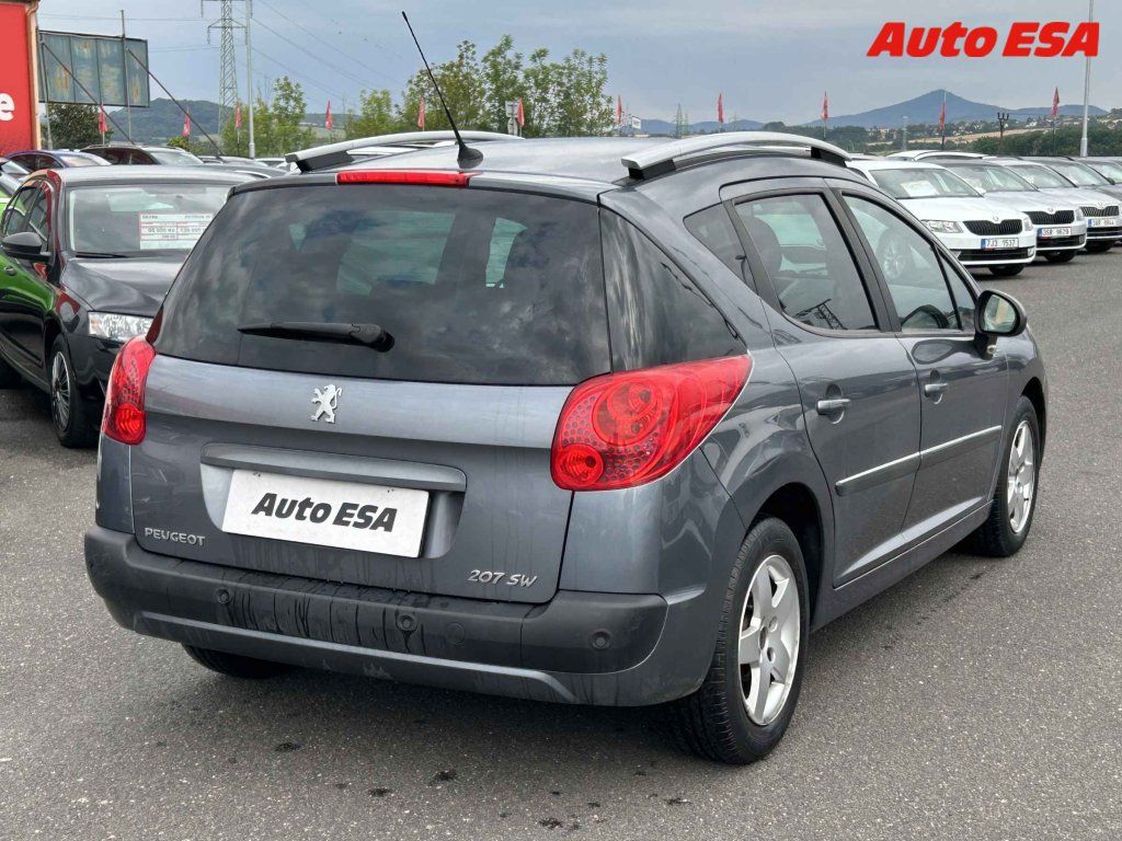 Peugeot 207, 1.4 16V - fotka 4