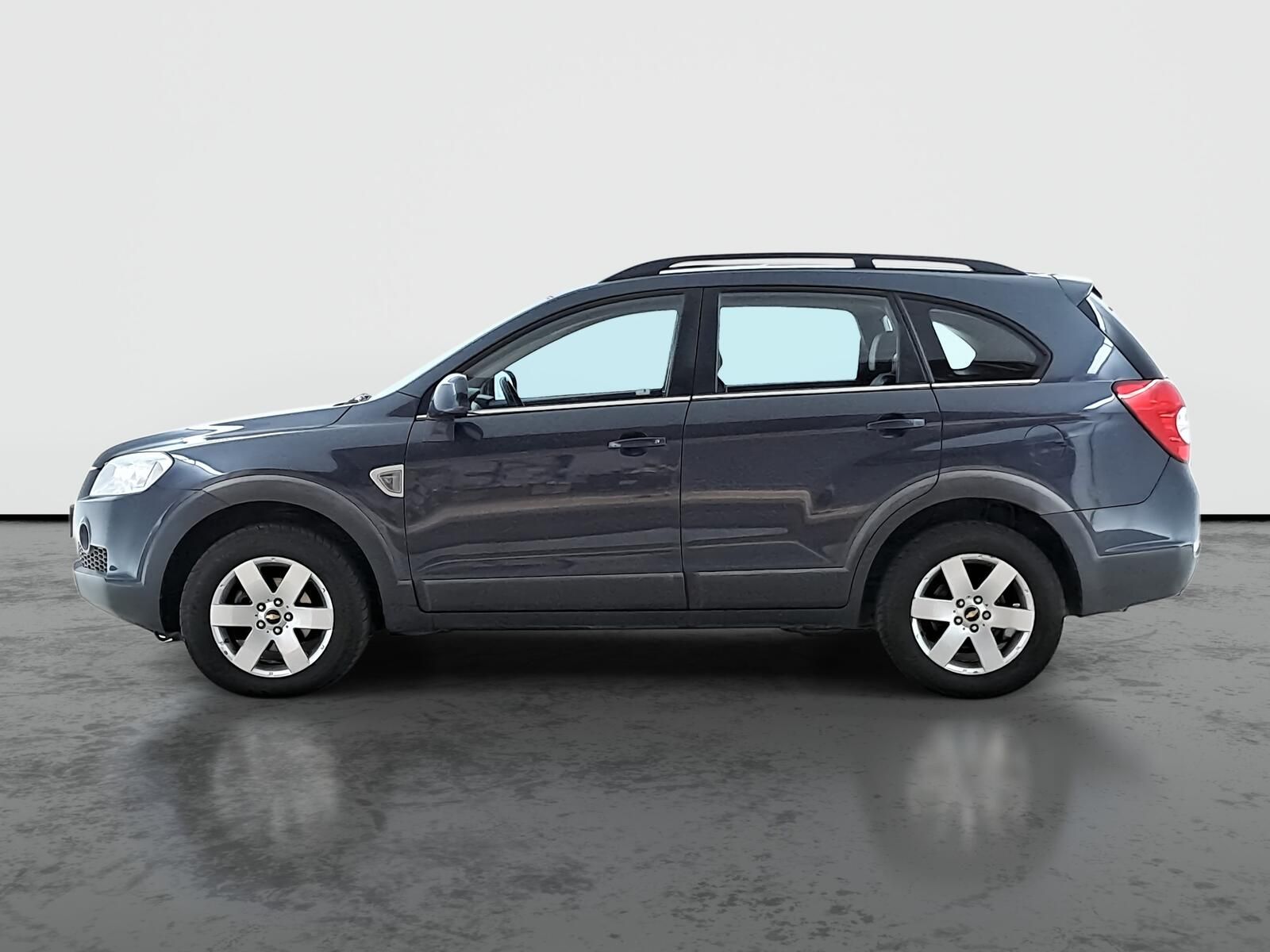Chevrolet Captiva, 2.0 D, 4X4, Automat - fotka 3