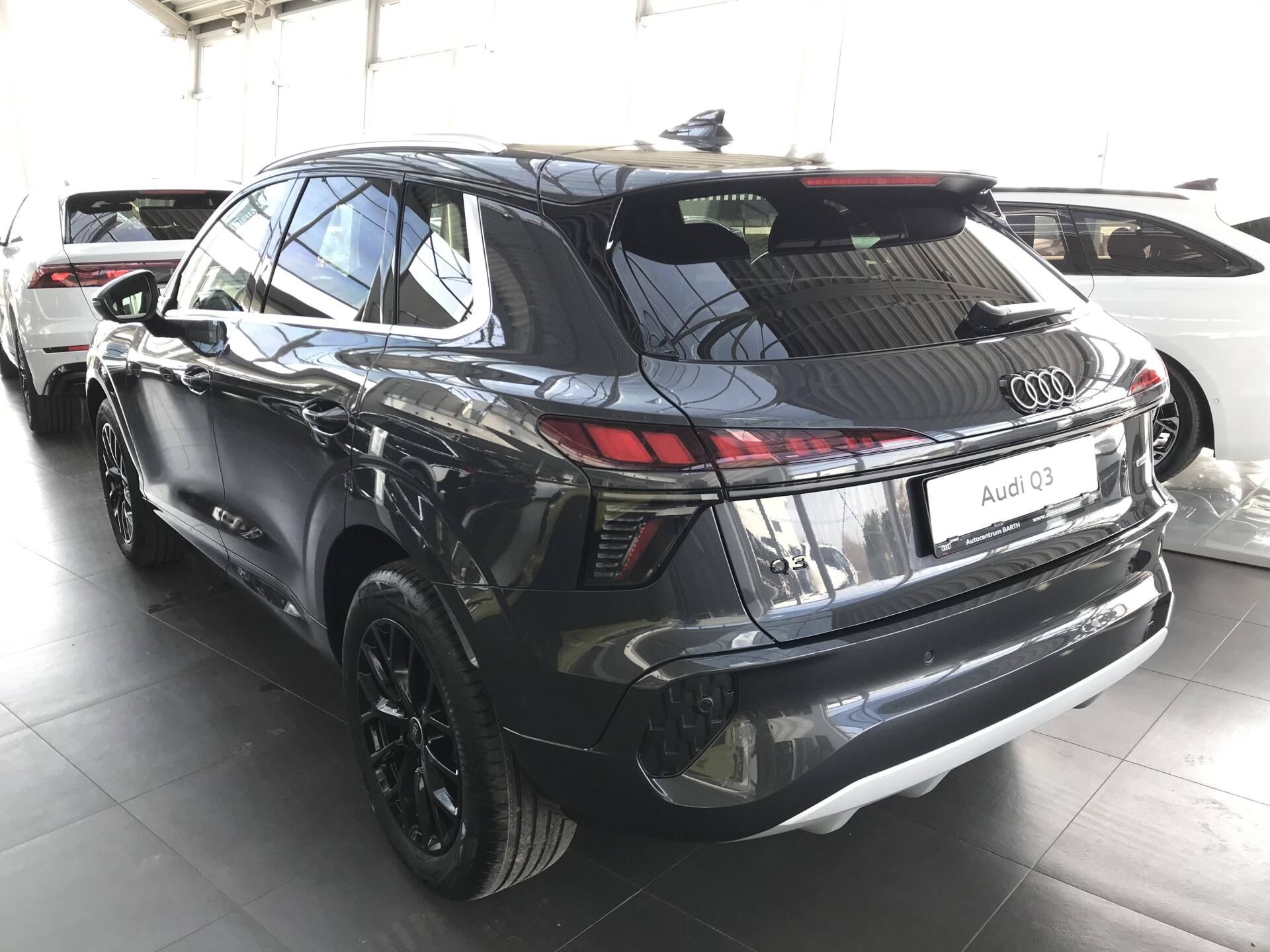 Audi Q3, quattro ST7 2,0TFSI - fotka 4
