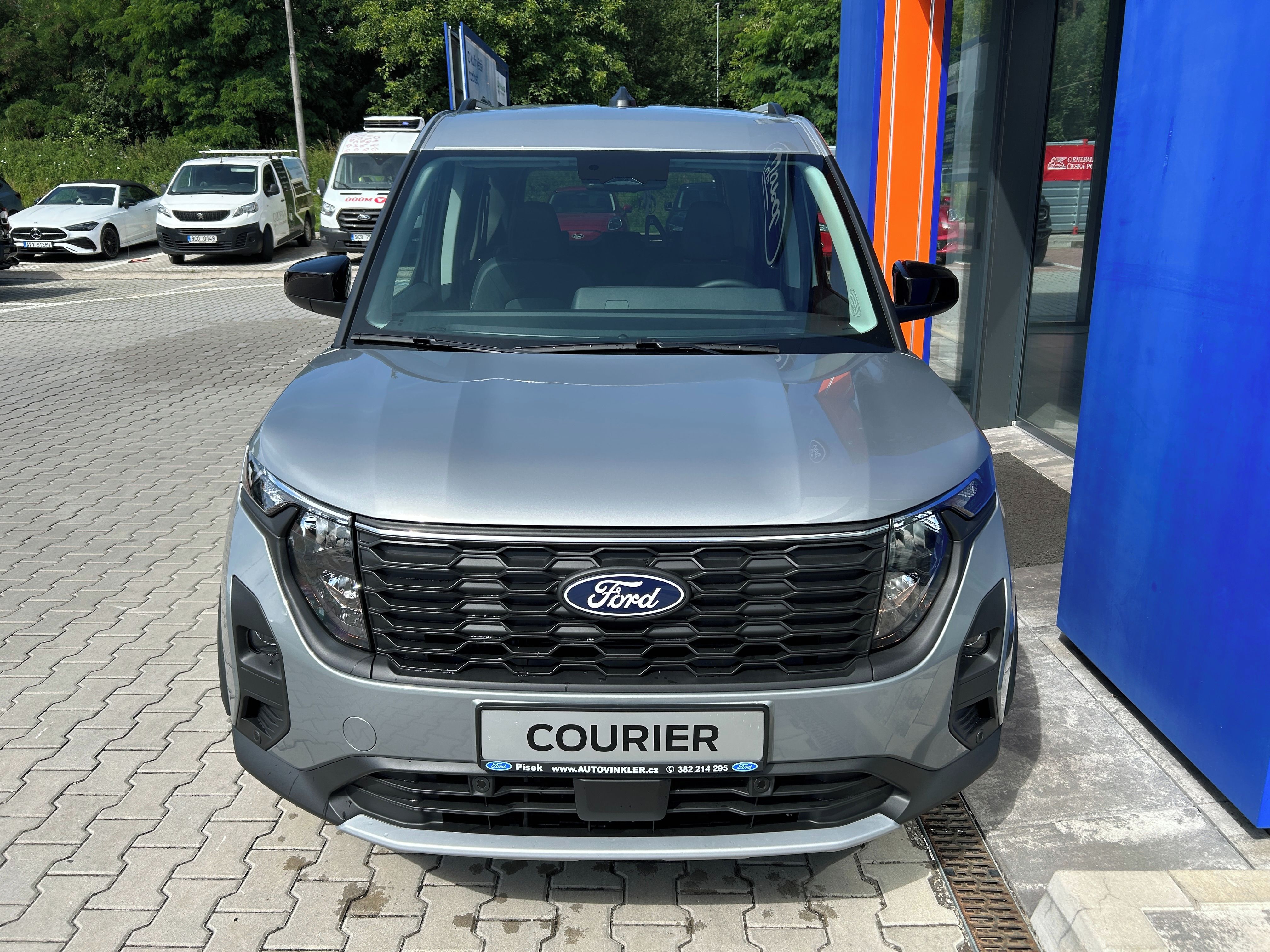 Ford Tourneo Courier, 1.0 EcoBoost 92 kW Active L1 - fotka 2