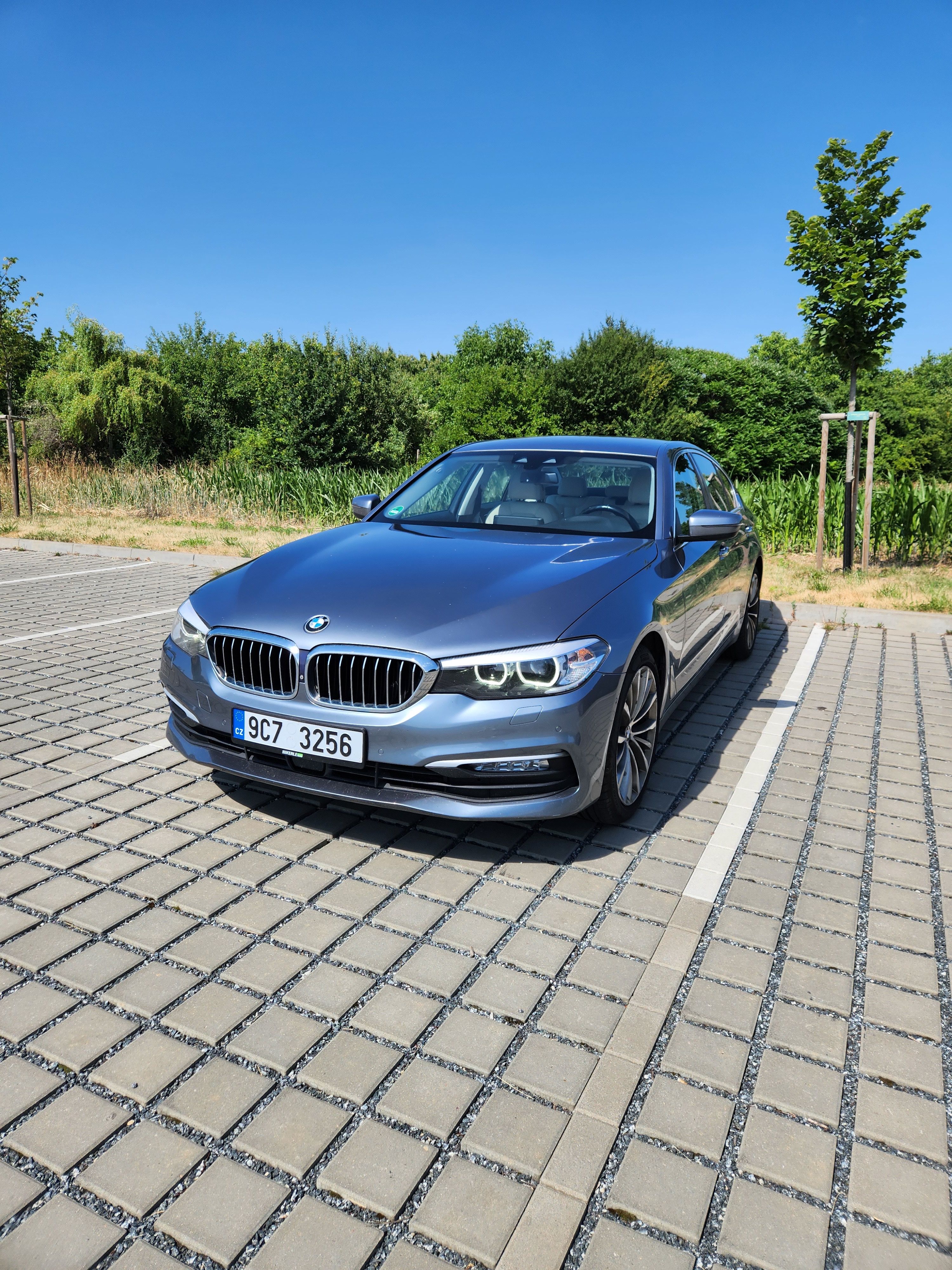 BMW Řada 5, 530d, DPH - fotka 3