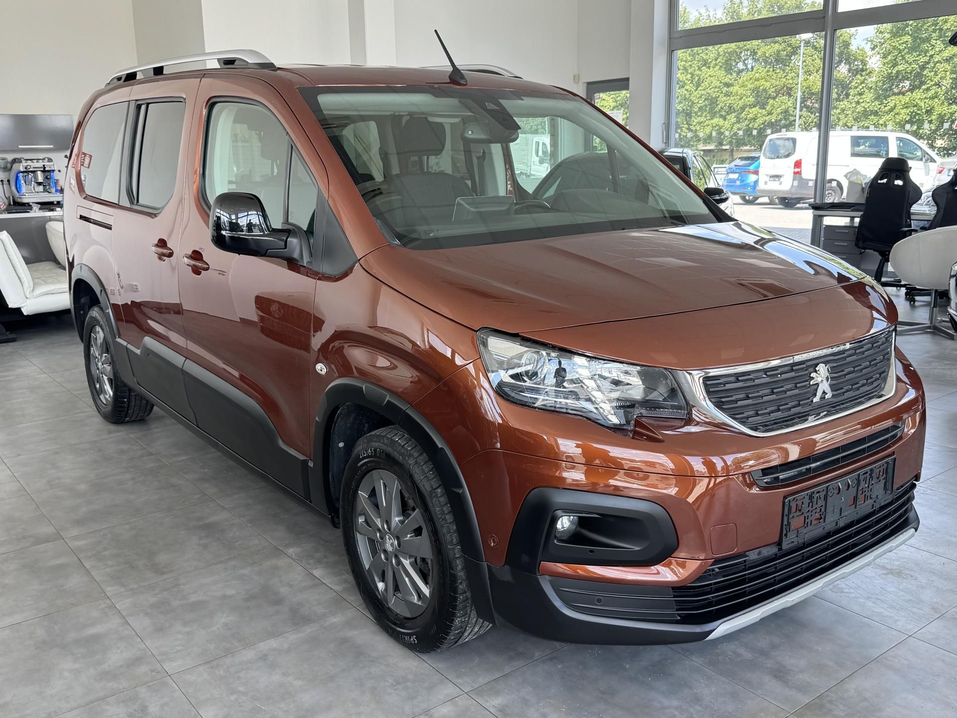 Peugeot Rifter, 1,2 Aut. Allure Pack 7.Míst L2
