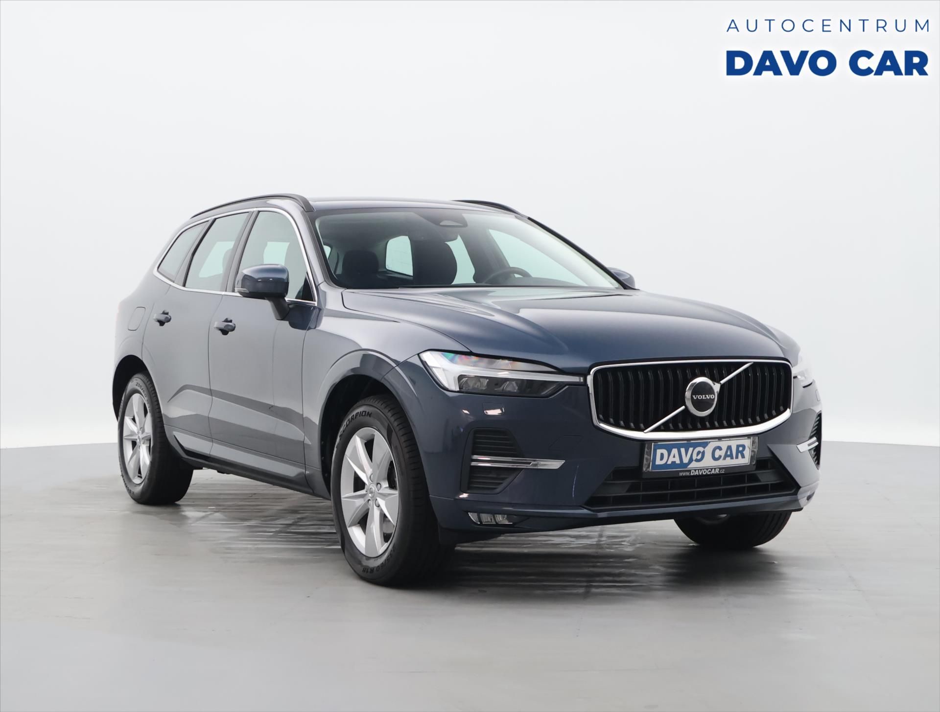 Volvo XC60, 2,0 B4 145KW AWD MOMENTUM