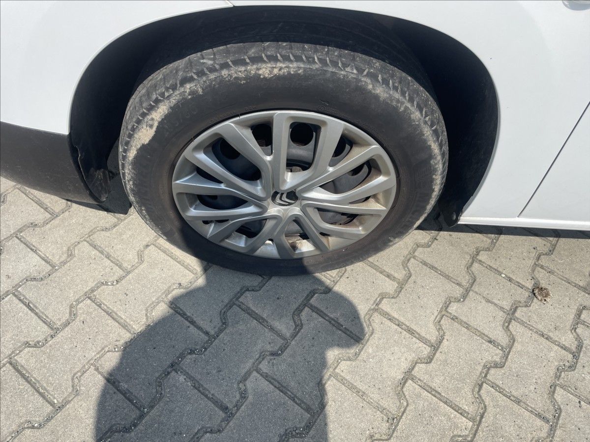 Citroën Berlingo, 1,2 PT AT  1.MAJITEL KLIMA TEM - fotka 6