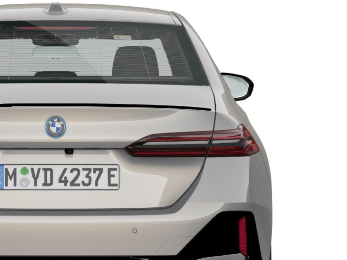BMW i5, M60 xDrive Sedan - fotka 6