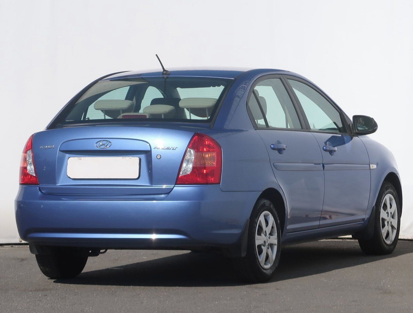 Hyundai Accent, 1.5 CRDi, Klima, zamluveno - fotka 5