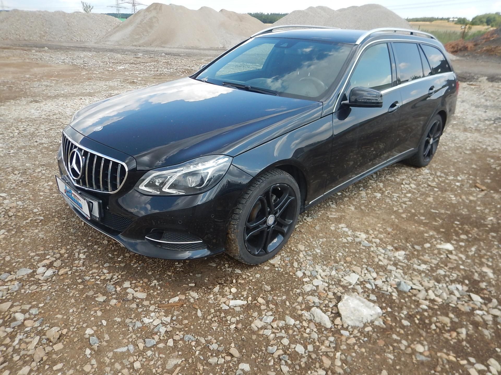 Mercedes-Benz Třídy E, E 220 CDI, DIGIKLIMA, TAŽNÉ - fotka 2