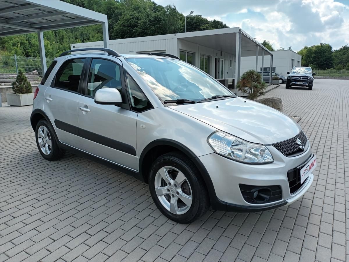 Suzuki SX4, 1,6 VVT,88KW,4X4,VÝHŘEV,KOLA - fotka 3