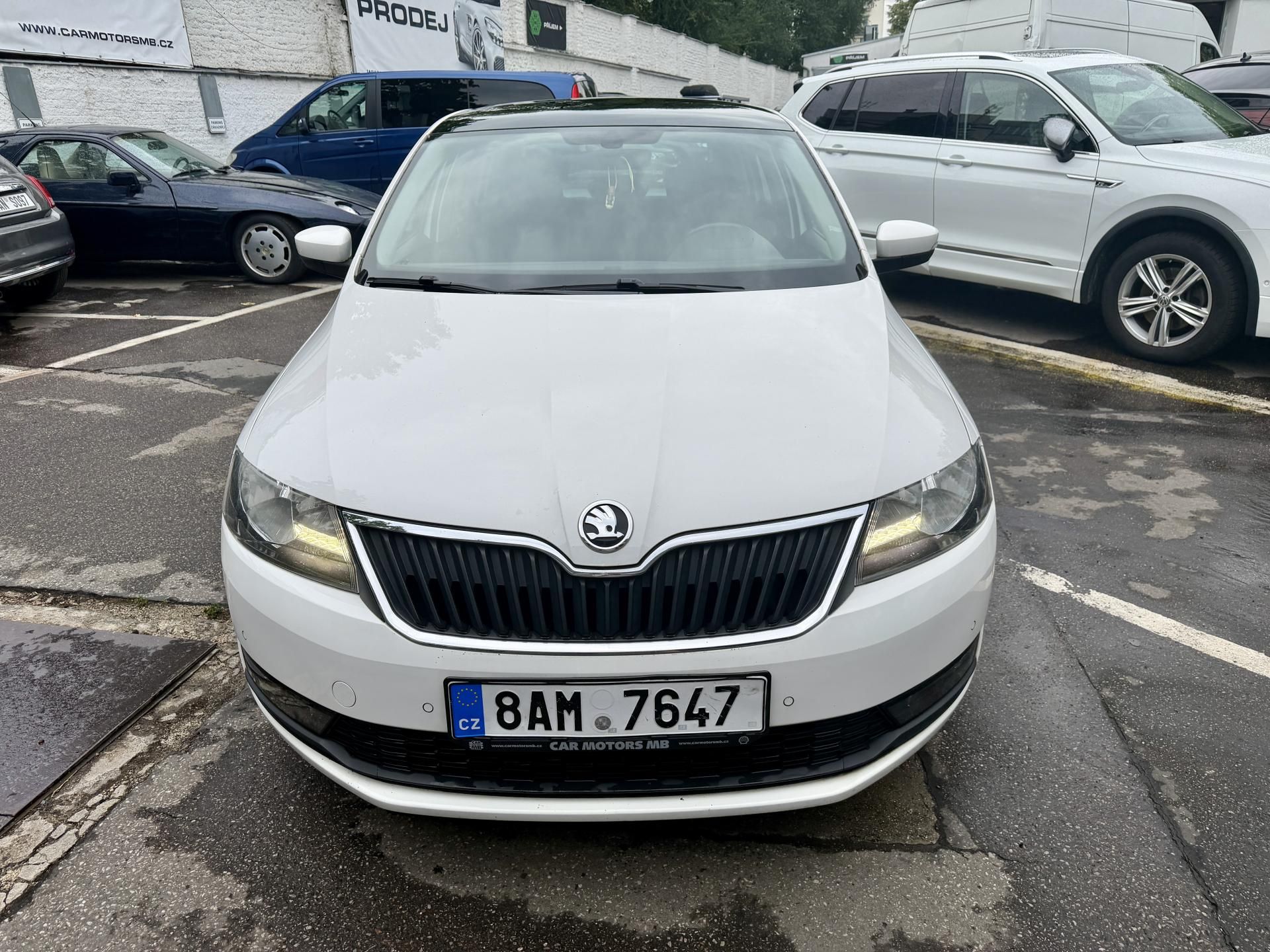 Škoda Rapid, 1.4Tdi AUT - fotka 2